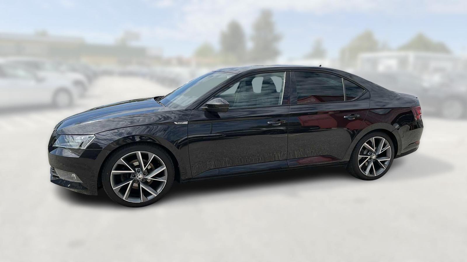 SKODA SUPERB 2019 • PREMIUM jamstvo • AutoZubak Rabljena, fotografija 4