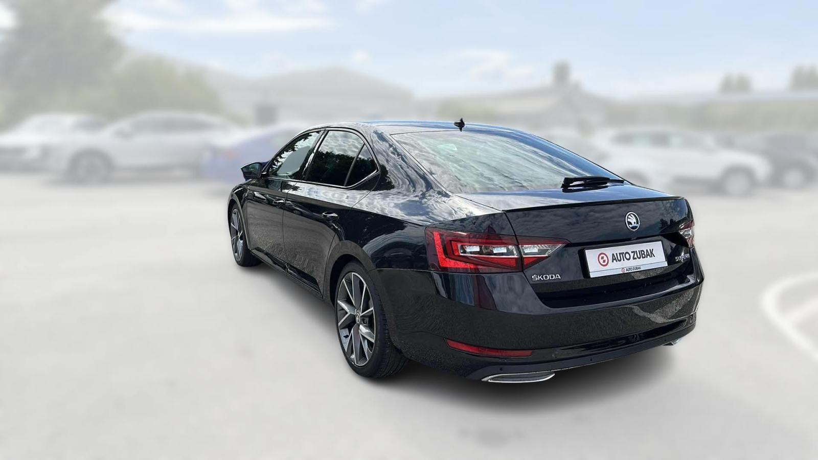 SKODA SUPERB 2019 • PREMIUM jamstvo • AutoZubak Rabljena, fotografija 8