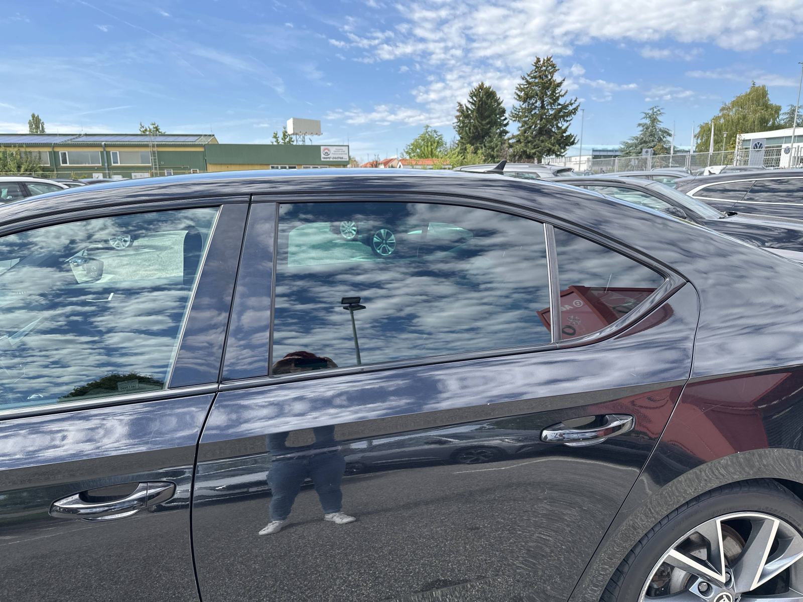 SKODA SUPERB 2019 • PREMIUM jamstvo • AutoZubak Rabljena, fotografija 14