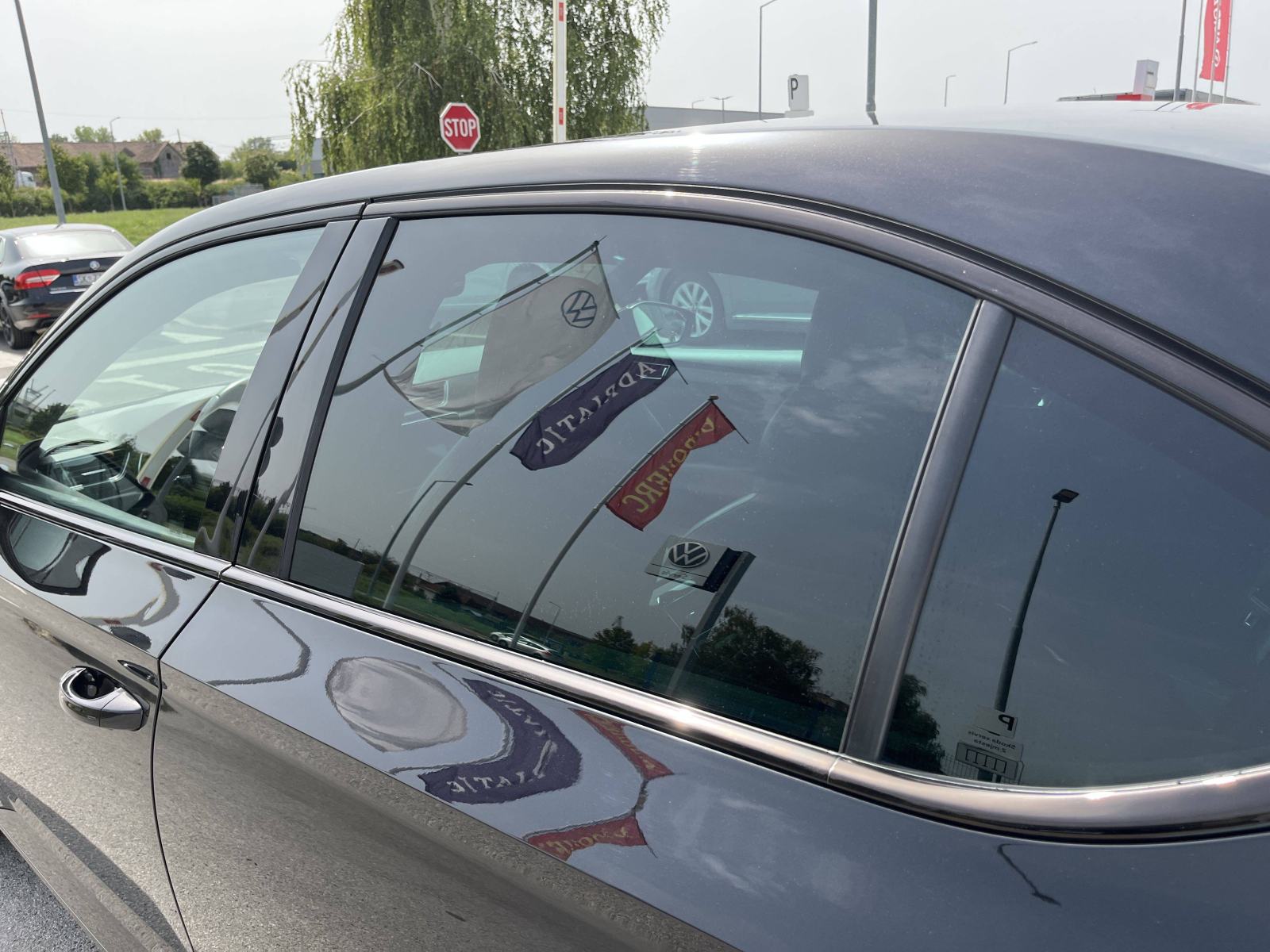 SKODA SUPERB 2020 • PREMIUM jamstvo • AutoZubak Rabljena, fotografija 17