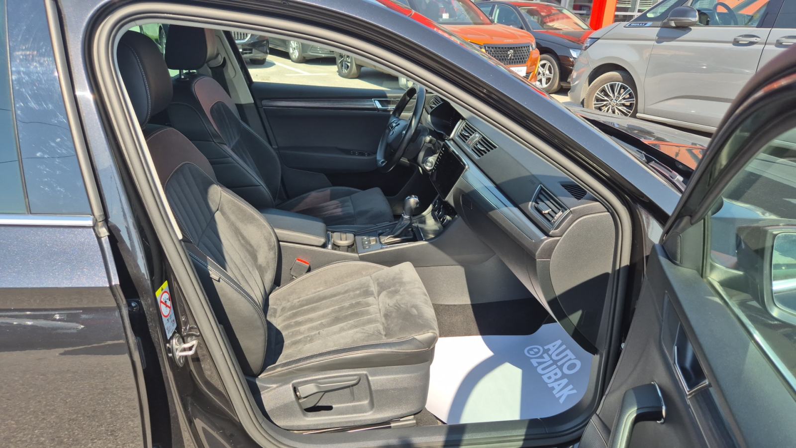SKODA SUPERB 2021 • PREMIUM jamstvo • AutoZubak Rabljena, fotografija 9