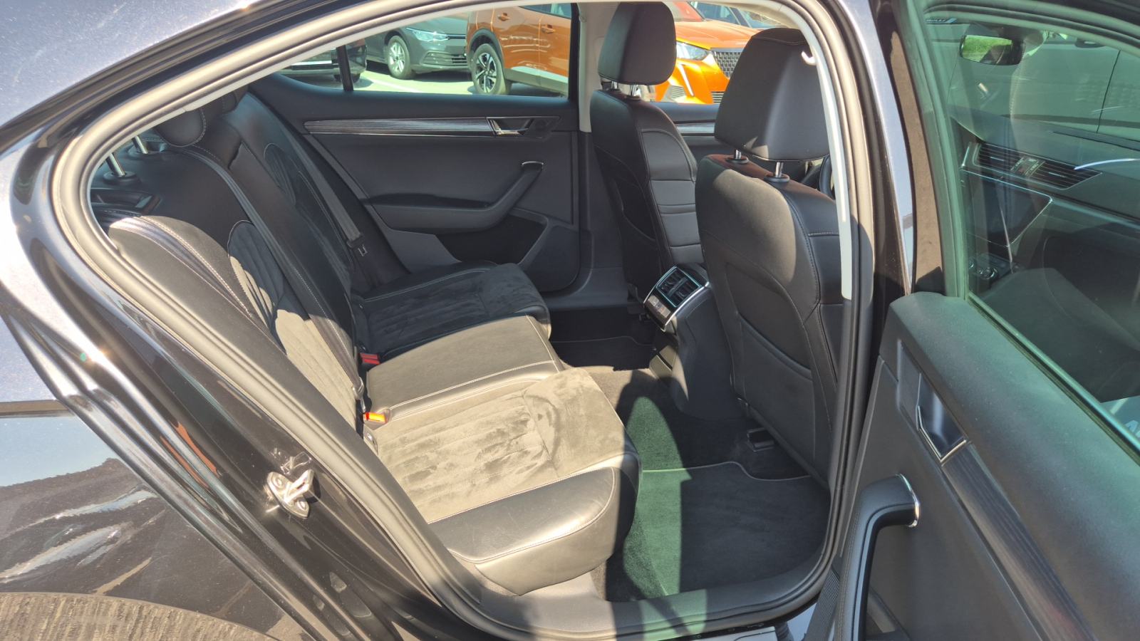 SKODA SUPERB 2021 • PREMIUM jamstvo • AutoZubak Rabljena, fotografija 10