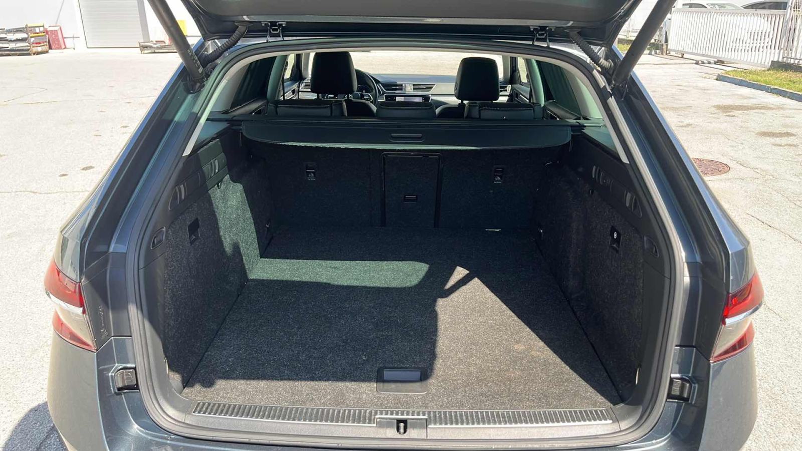 SKODA SUPERB 2022 • PREMIUM jamstvo • AutoZubak Rabljena, fotografija 12