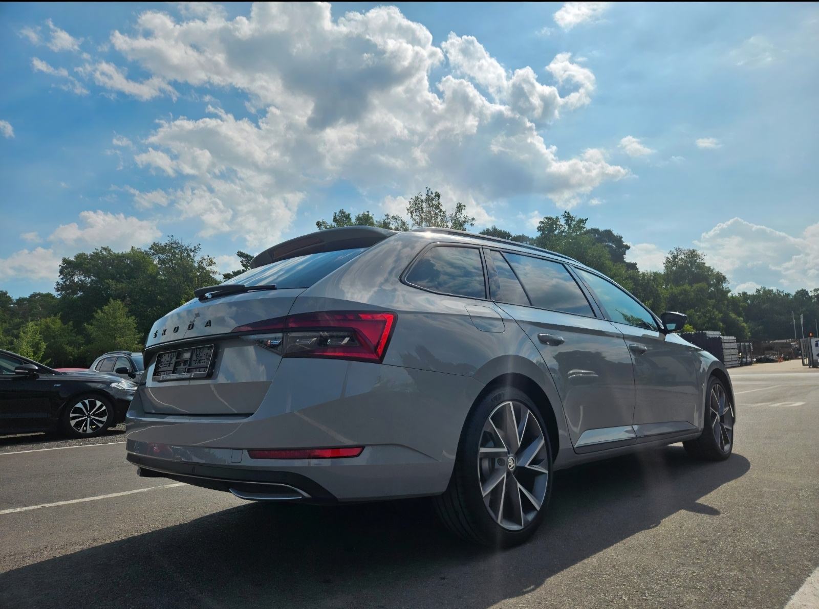 Škoda Superb 2022G SPORTLINE DSG 200KS *Leasing*Acc*Dcc*Alu19*Jamstvo*, fotografija 3