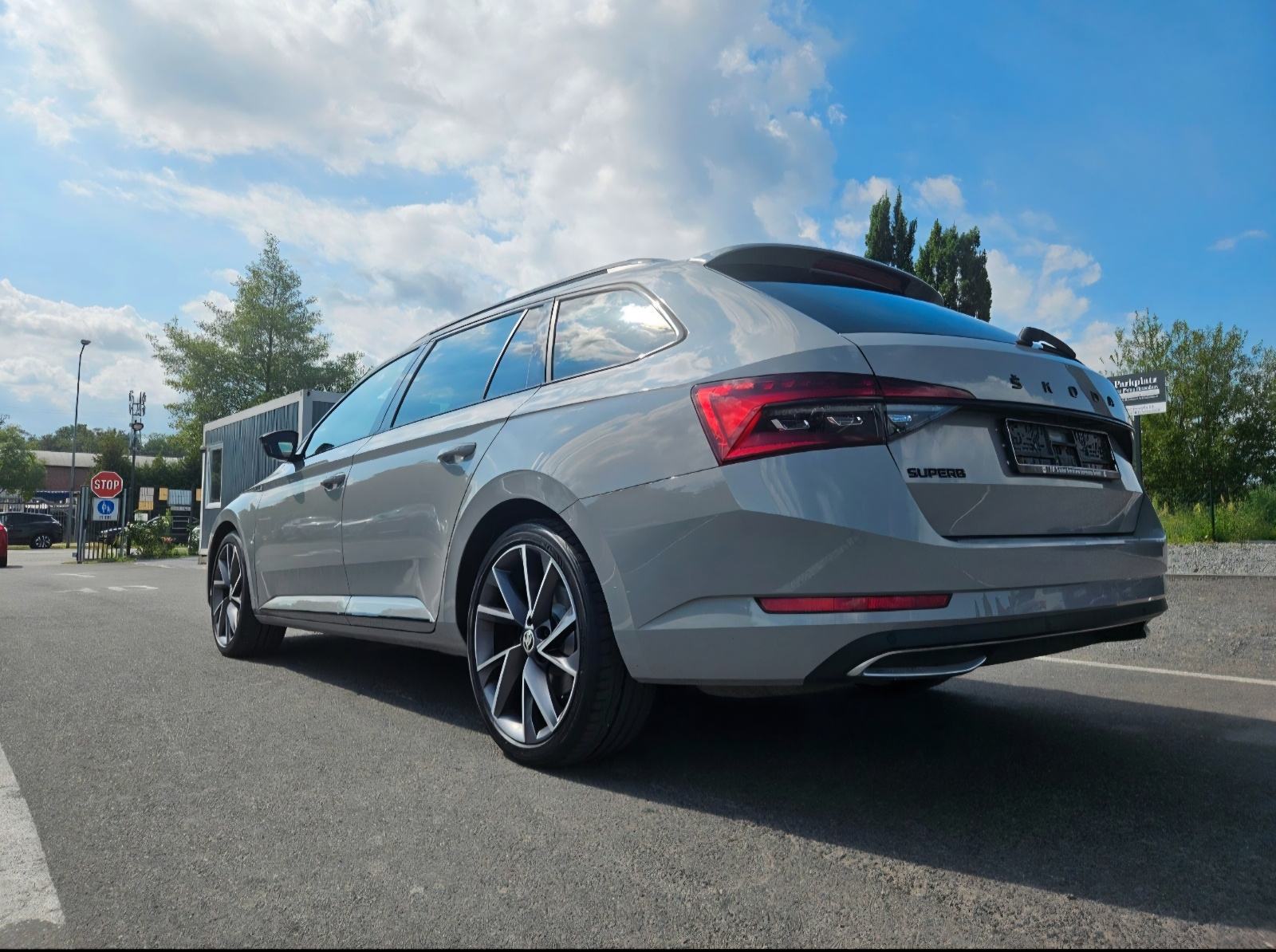 Škoda Superb 2022G SPORTLINE DSG 200KS *Leasing*Acc*Dcc*Alu19*Jamstvo*, fotografija 10