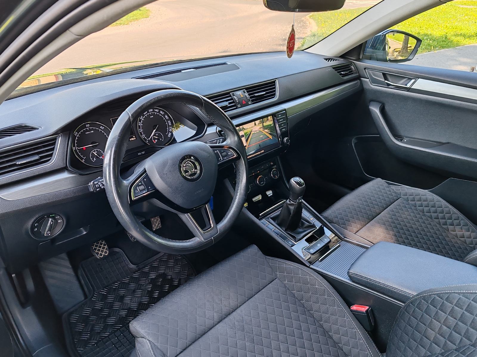 Škoda Superb Combi 1,6 TDI 2016 STYLE, fotografija 12