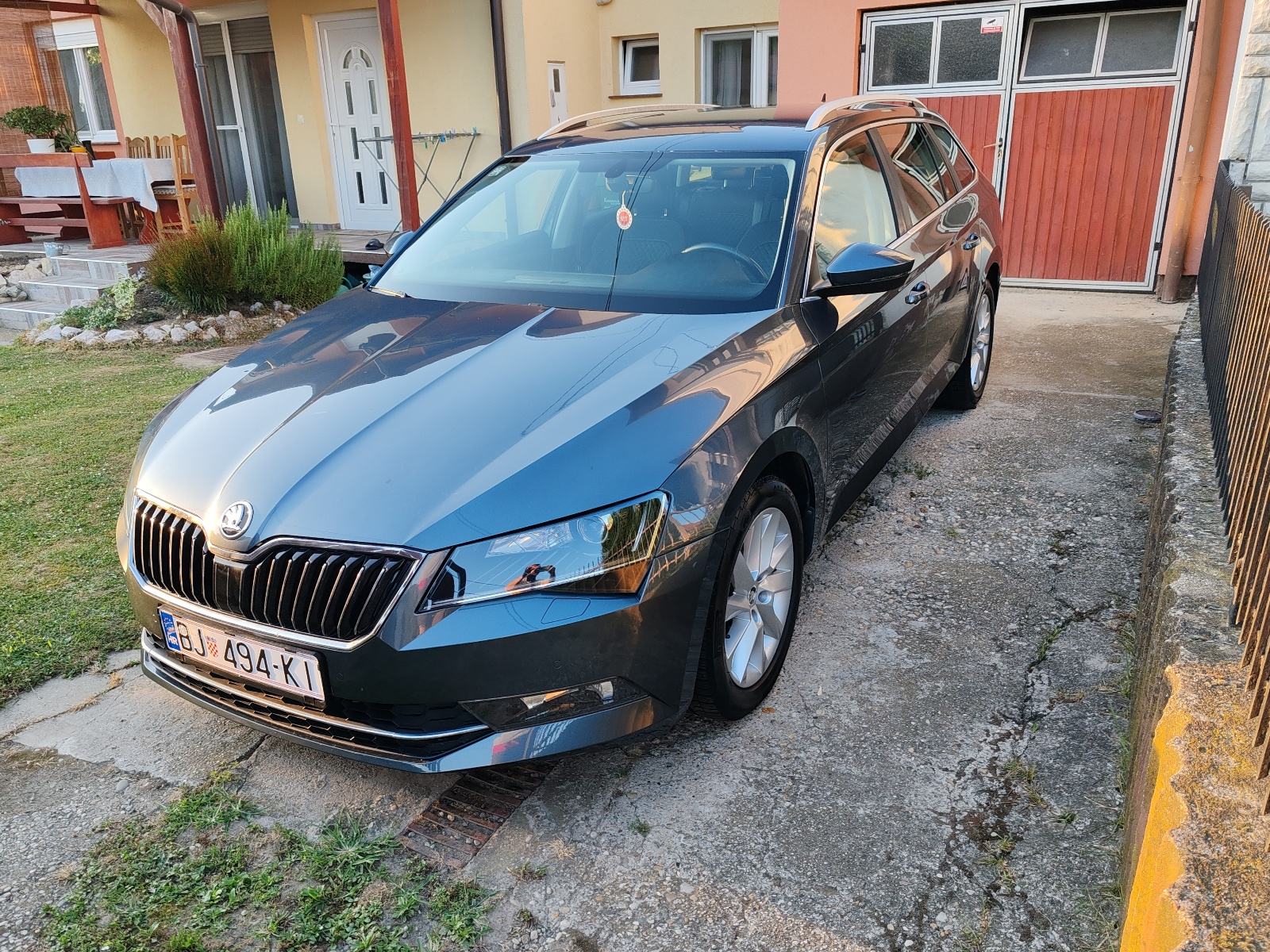 Škoda Superb Combi 1,6 TDI 2016 STYLE, fotografija 5