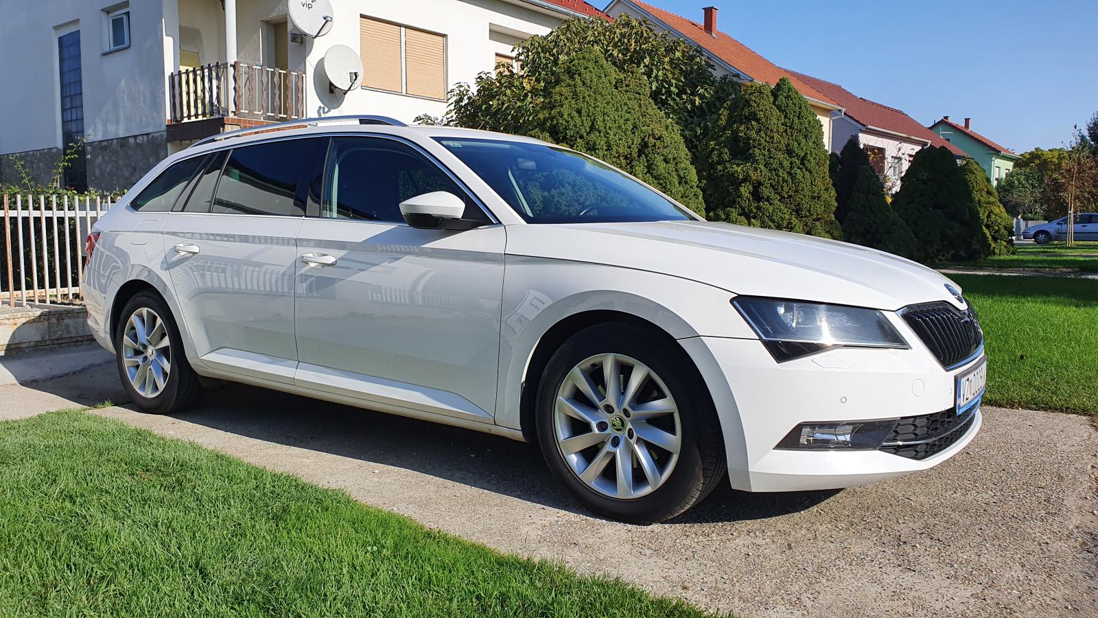 Škoda Superb Combi 1,6 TDI DSG, fotografija 2