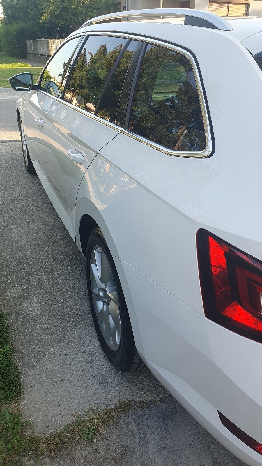 Škoda Superb Combi 1,6 TDI DSG, fotografija 5