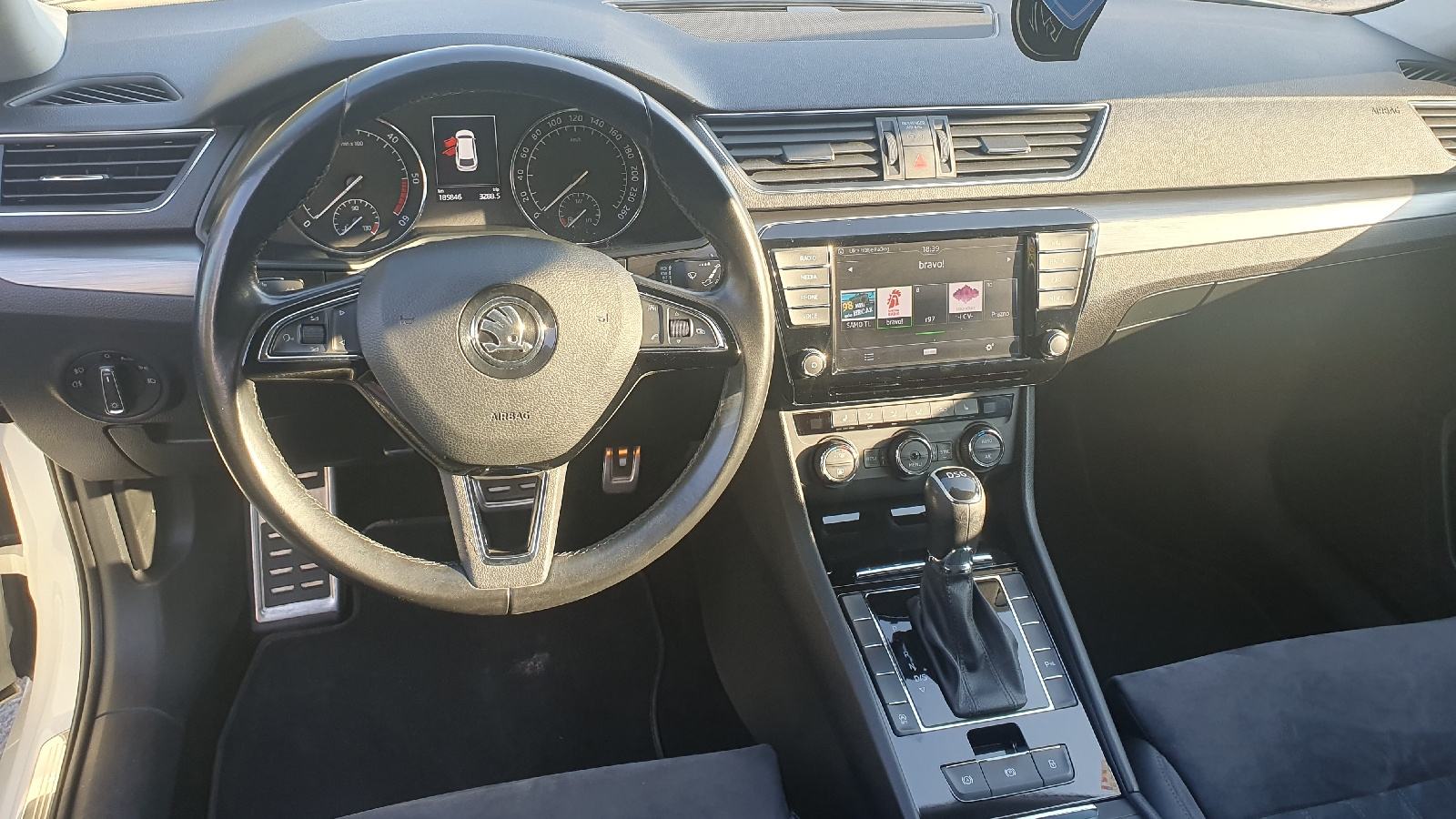 Škoda Superb Combi 1,6 TDI DSG, fotografija 10