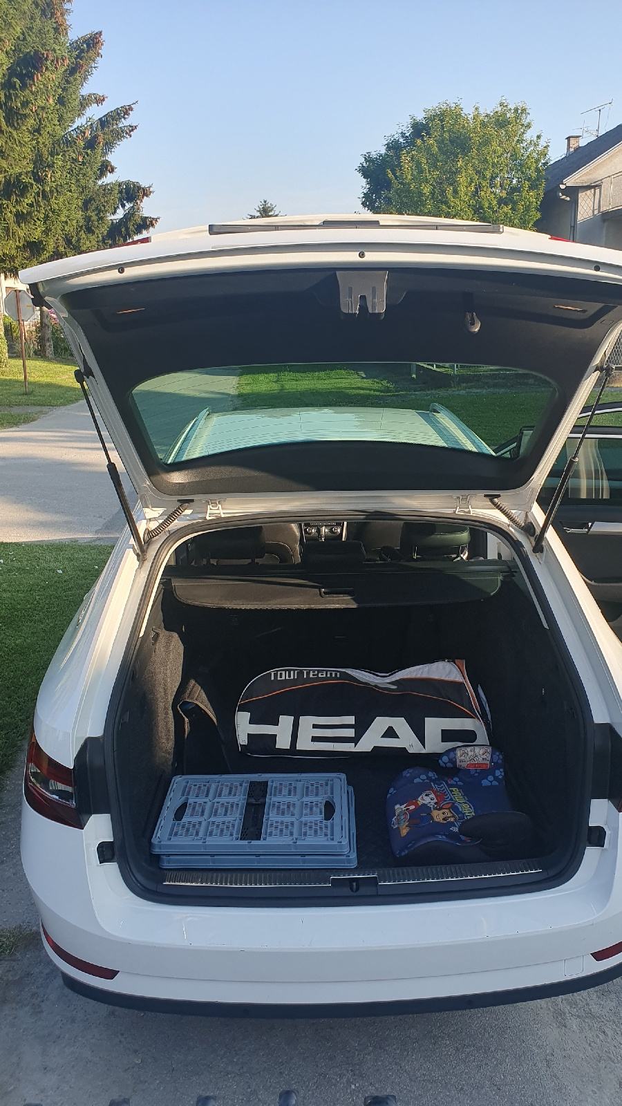 Škoda Superb Combi 1,6 TDI DSG, fotografija 12