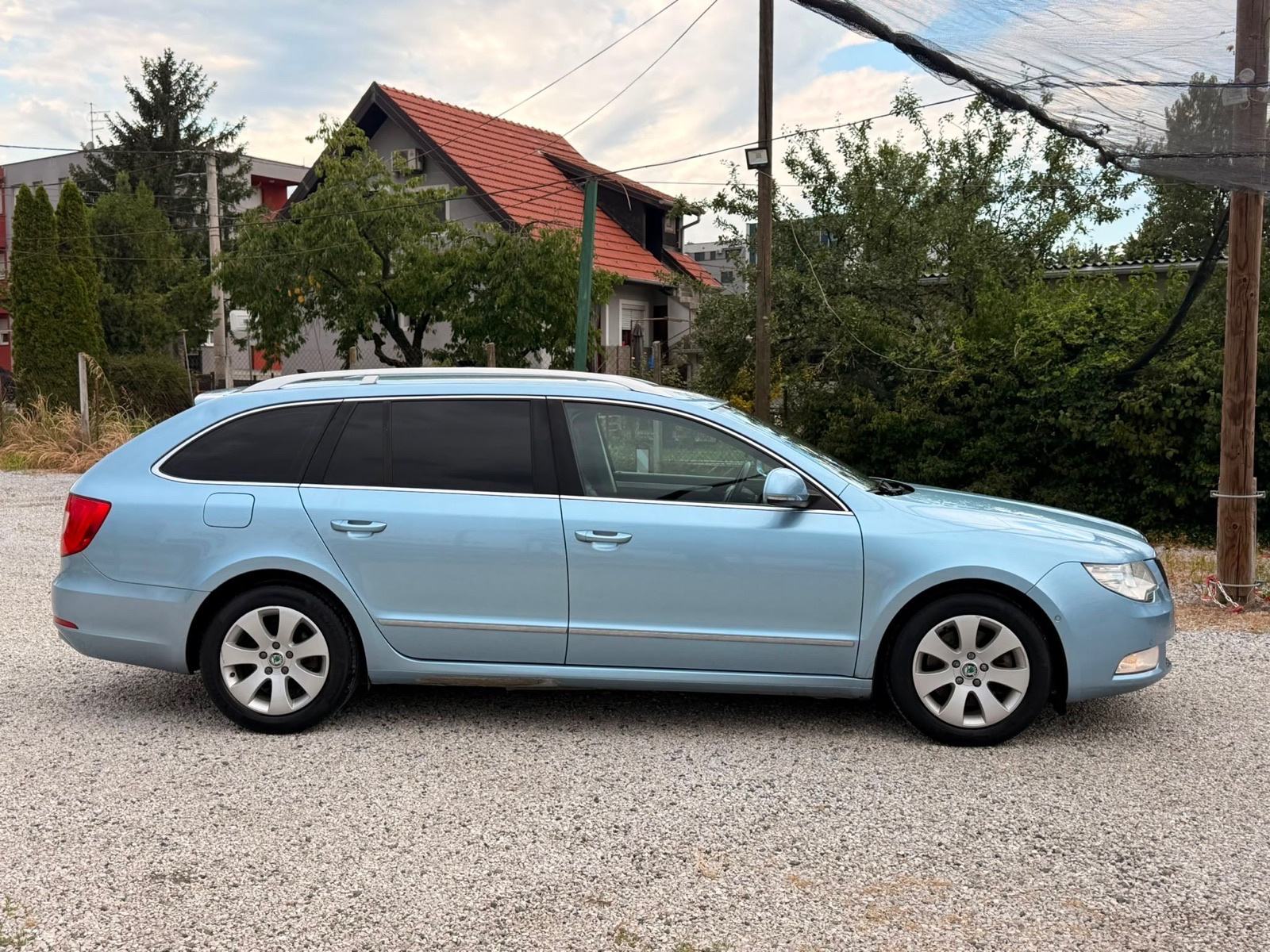 Škoda Superb Combi 1,6 TDI Elegance FULL OPREMA, fotografija 4