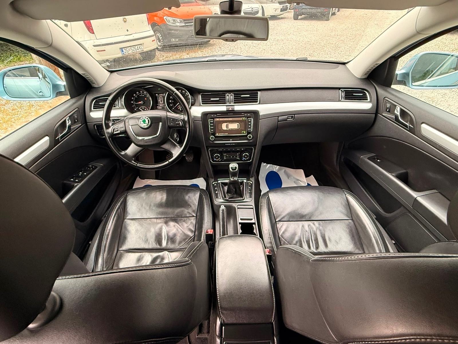 Škoda Superb Combi 1,6 TDI Elegance FULL OPREMA, fotografija 13