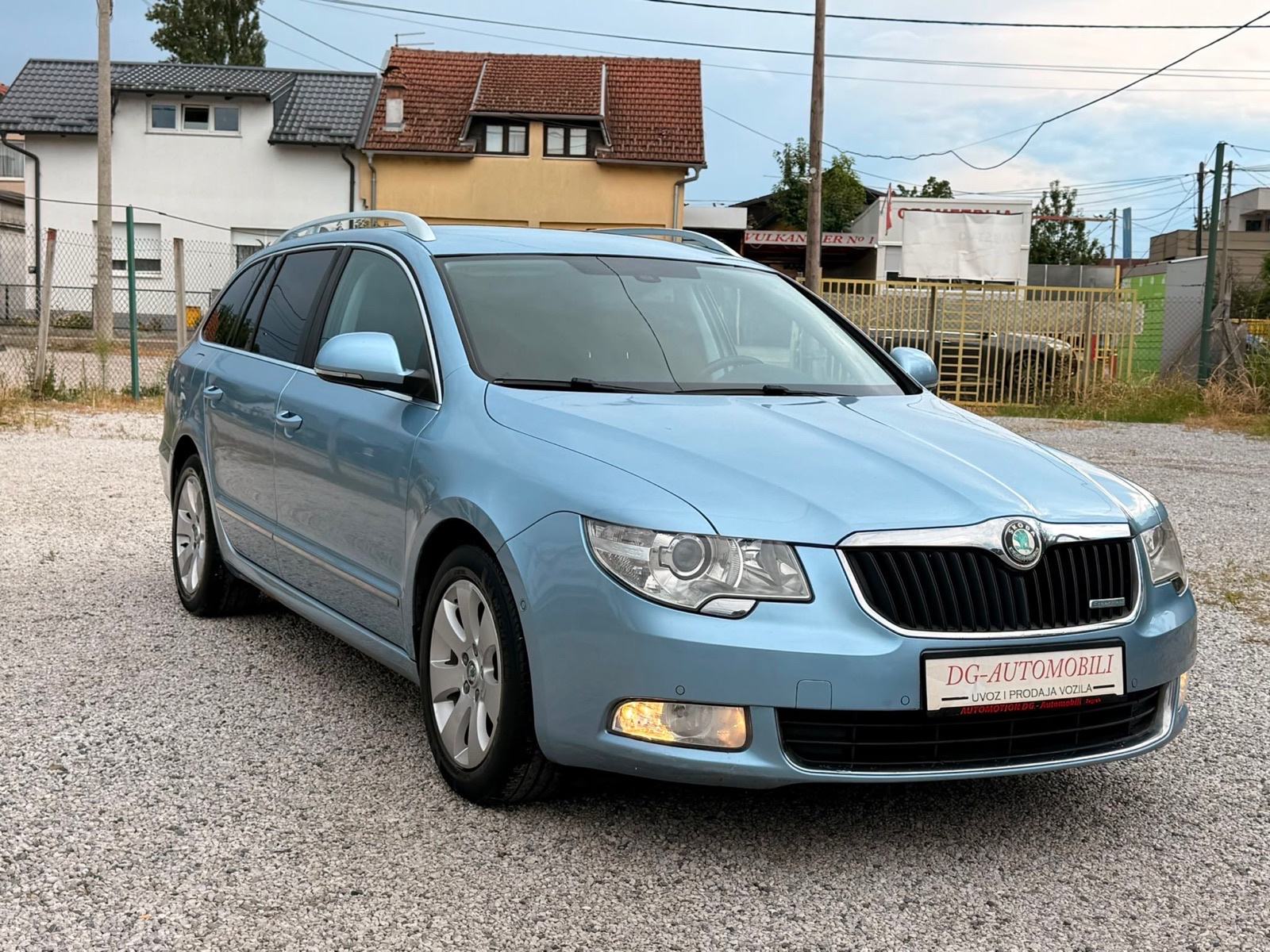 Škoda Superb Combi 1,6 TDI Elegance FULL OPREMA, fotografija 2