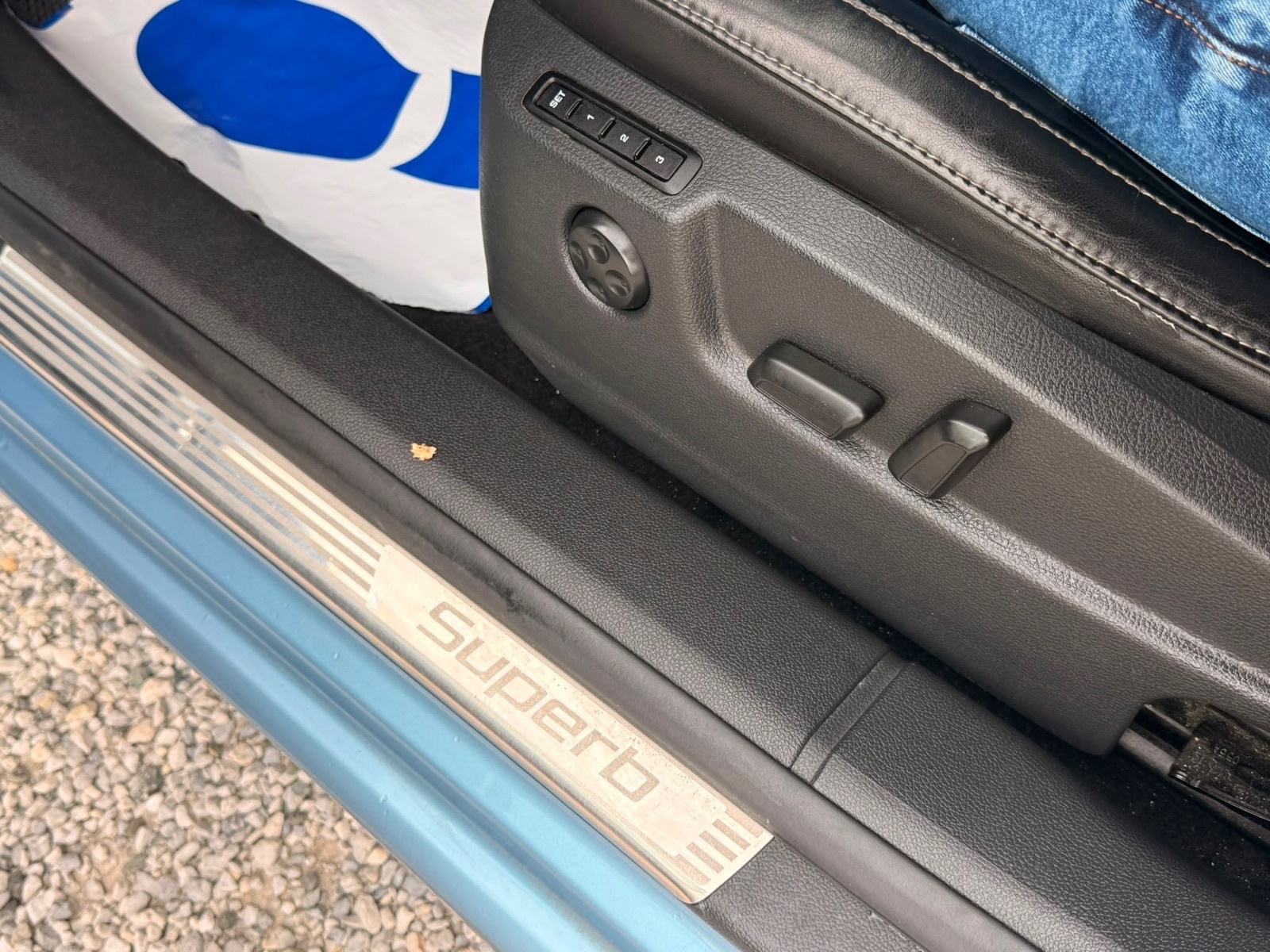 Škoda Superb Combi 1,6 TDI Elegance FULL OPREMA, fotografija 17