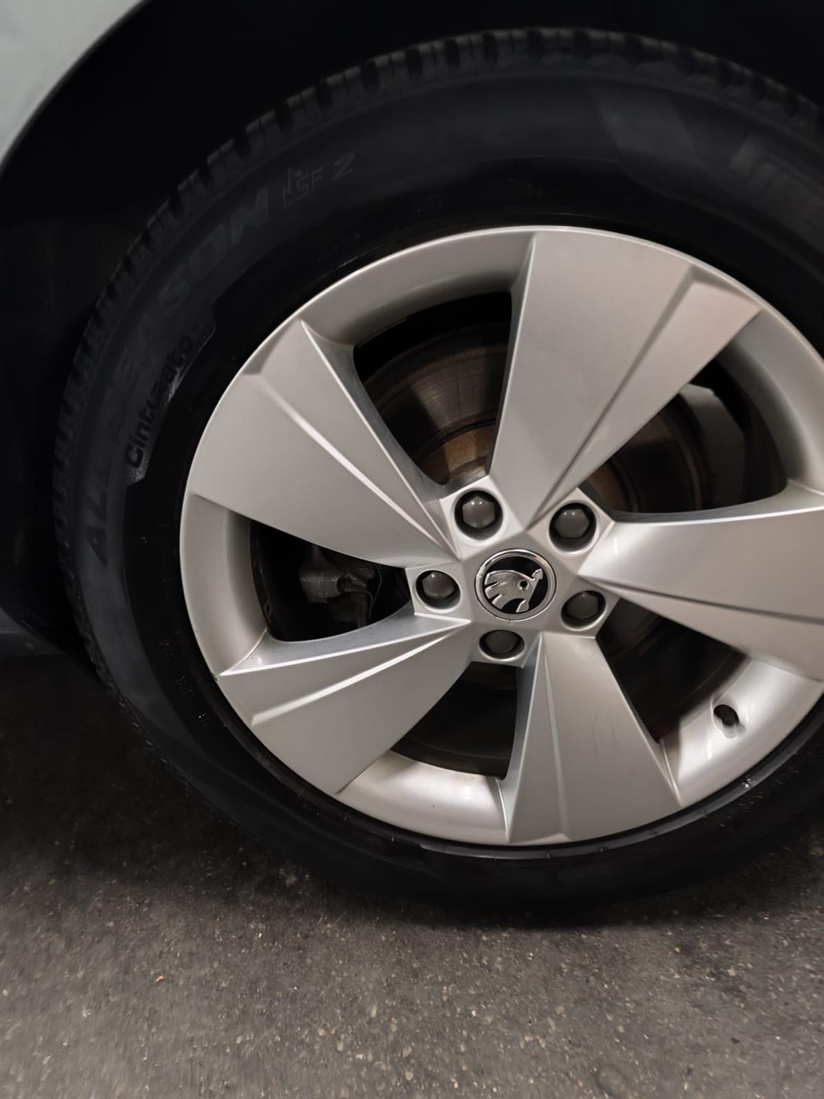 Škoda Superb Combi 1,6 TDI, fotografija 7