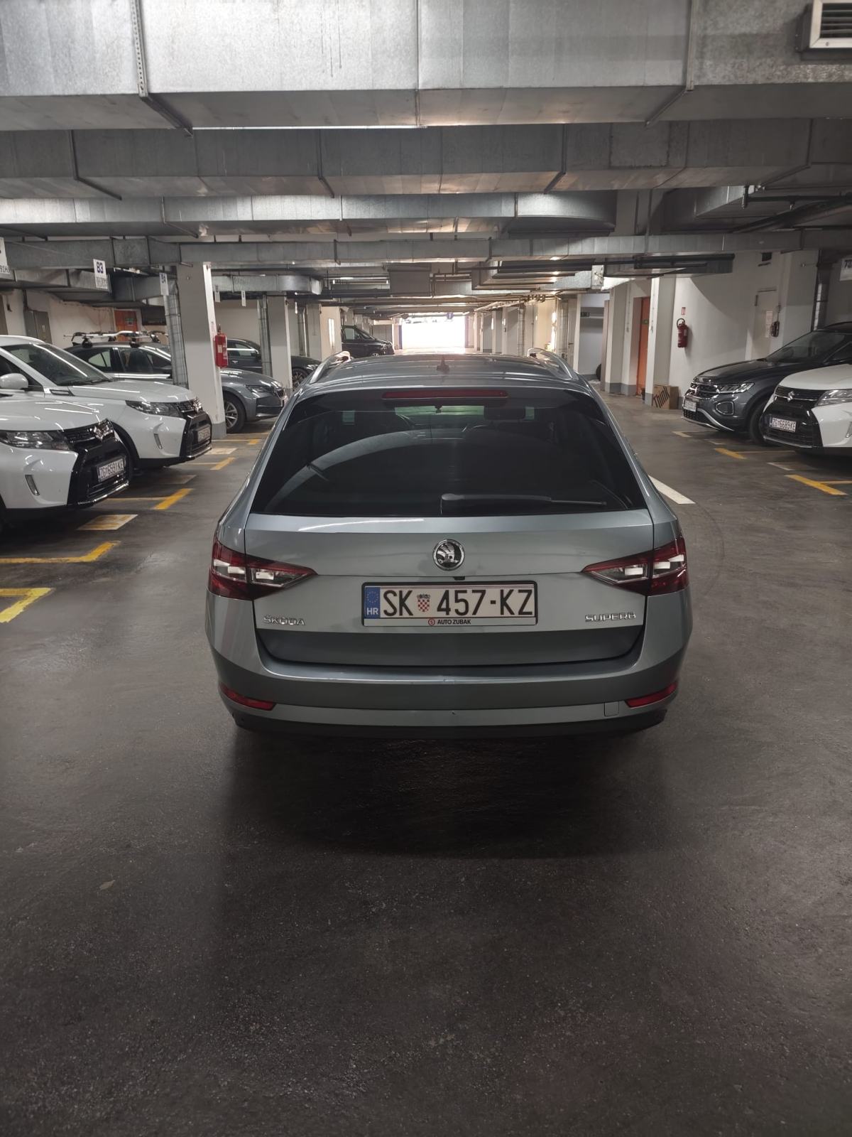 Škoda Superb Combi 1,6 TDI, fotografija 8