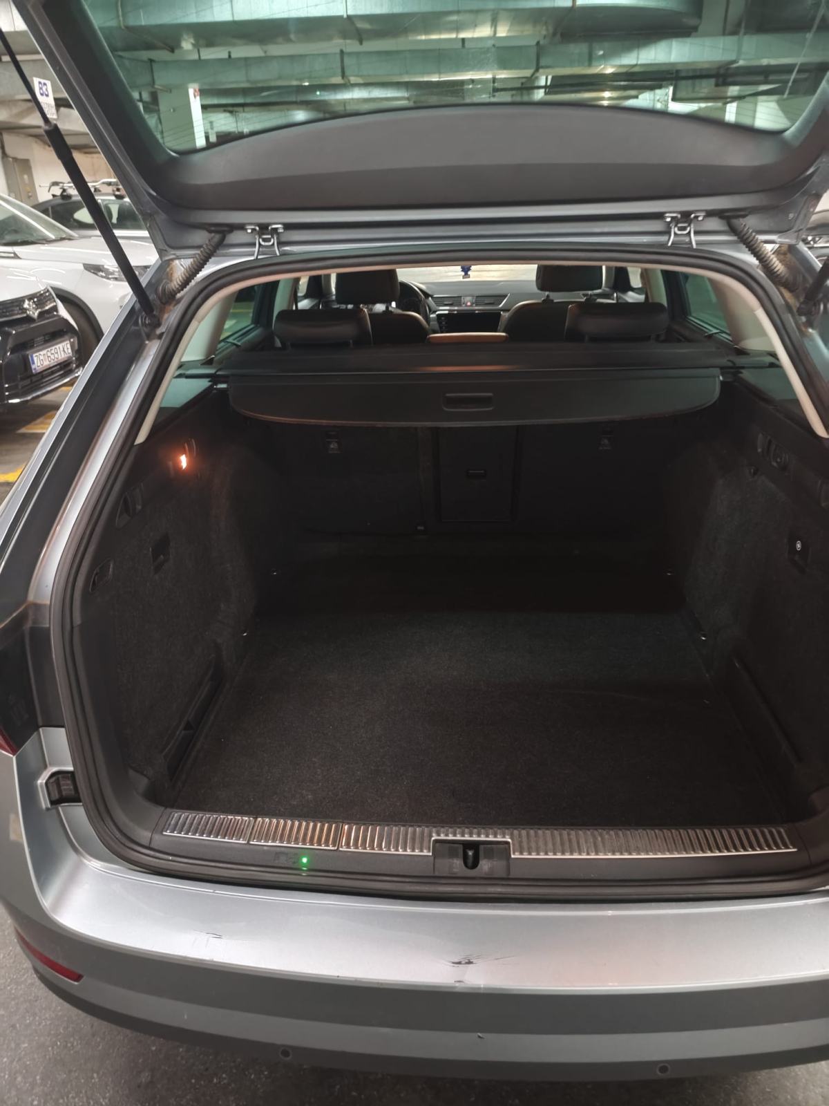 Škoda Superb Combi 1,6 TDI, fotografija 10