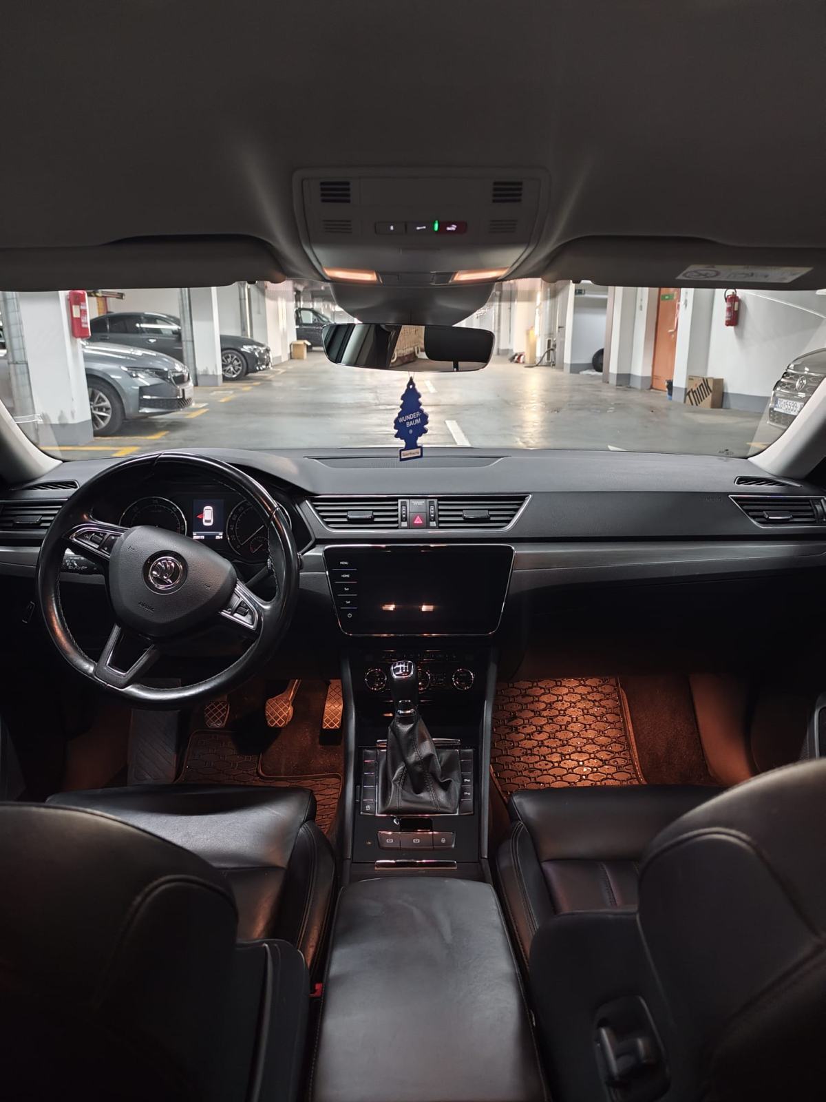 Škoda Superb Combi 1,6 TDI, fotografija 14