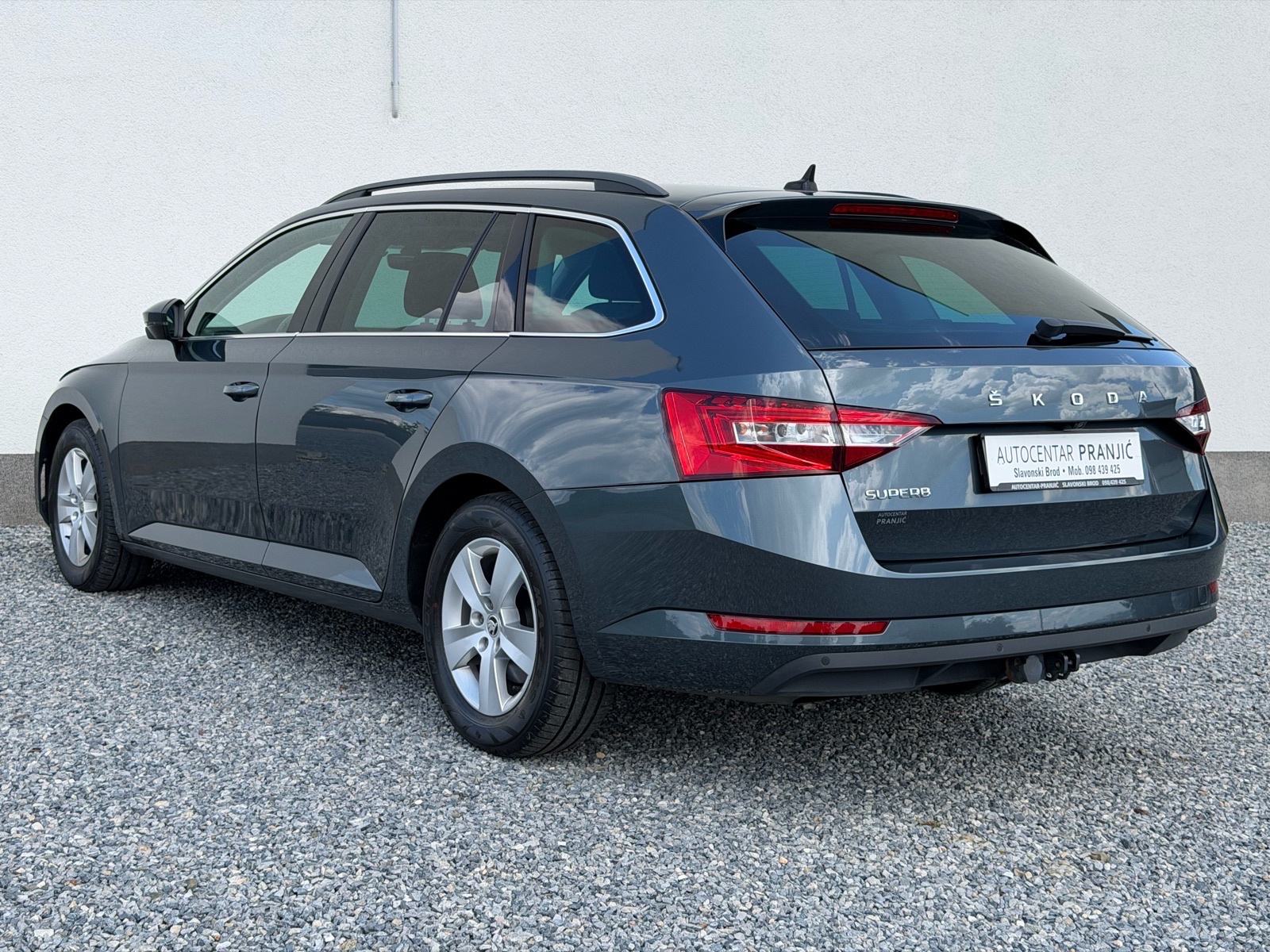 Škoda Superb Combi 1.6TDI DSG/kamera/led/navi/veliki servis/jamstvo/, fotografija 6