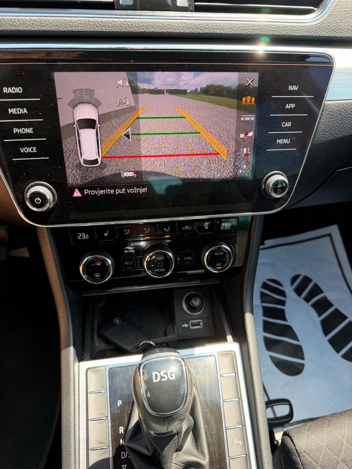 Škoda Superb Combi 1.6TDI DSG/kamera/led/navi/veliki servis/jamstvo/, fotografija 15