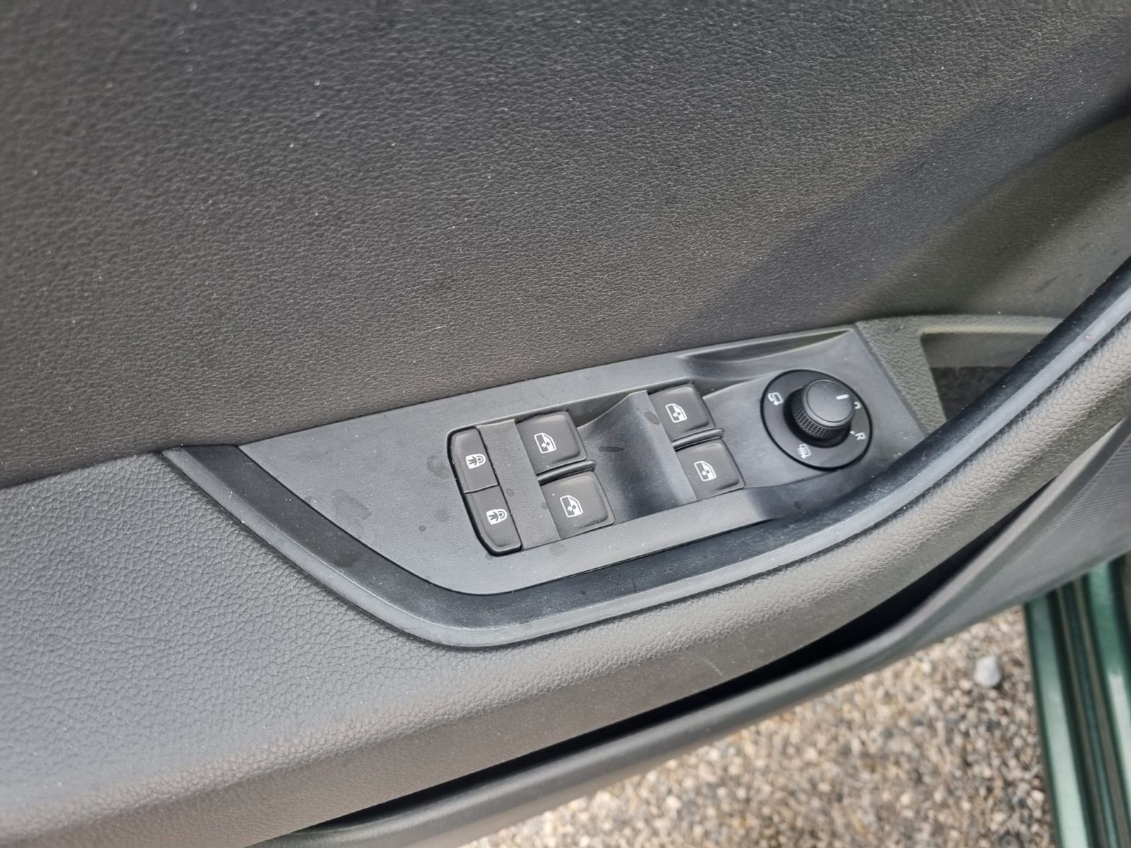Škoda Superb Combi 2,0 TDI automatik 4x4 , 200 KS, fotografija 11