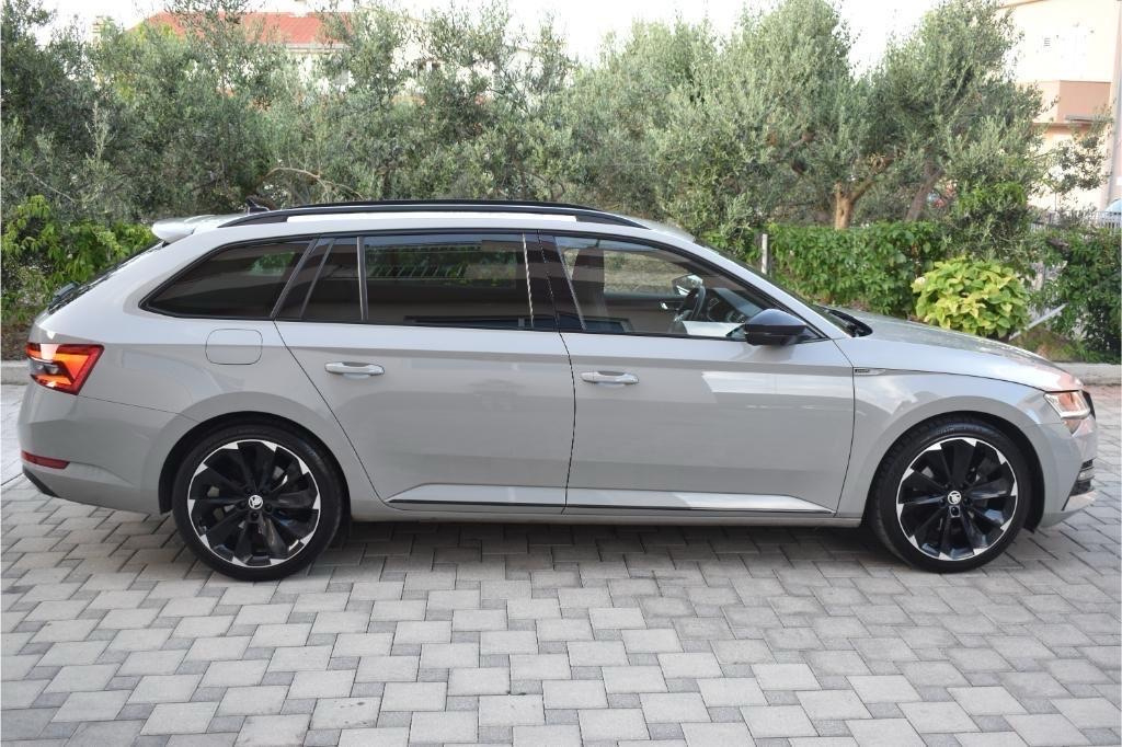 Škoda Superb Combi Sportline 2,0 TDI 140kw DSG reg.do 07/27, fotografija 5
