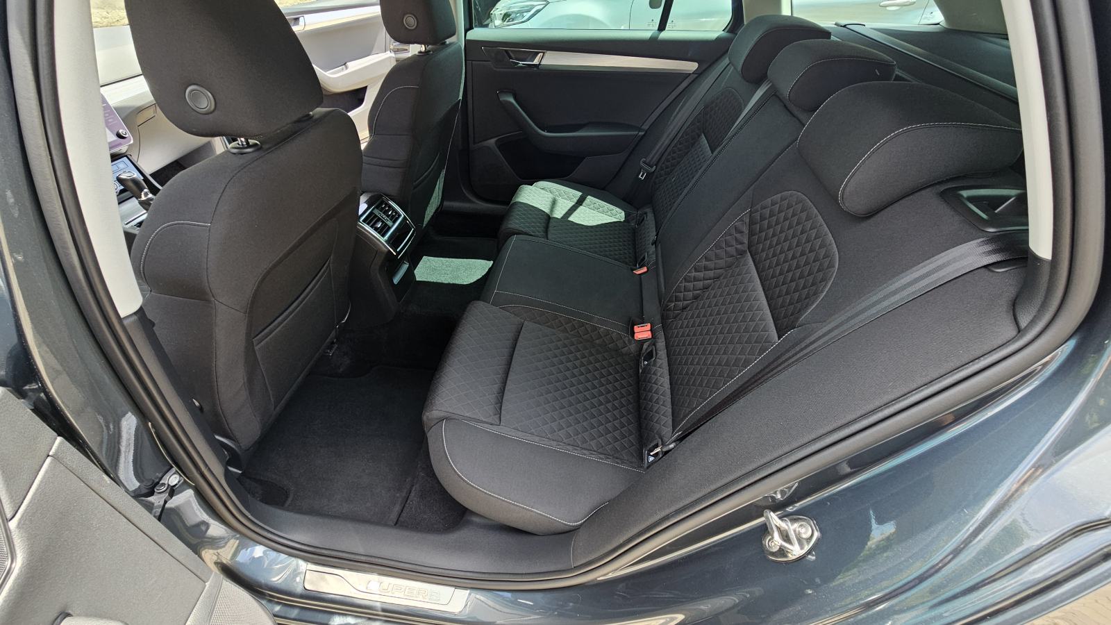 ⭐️Škoda Superb 2,0 TDI Automatik●Style●Led●Kamera●Navigacija, fotografija 18