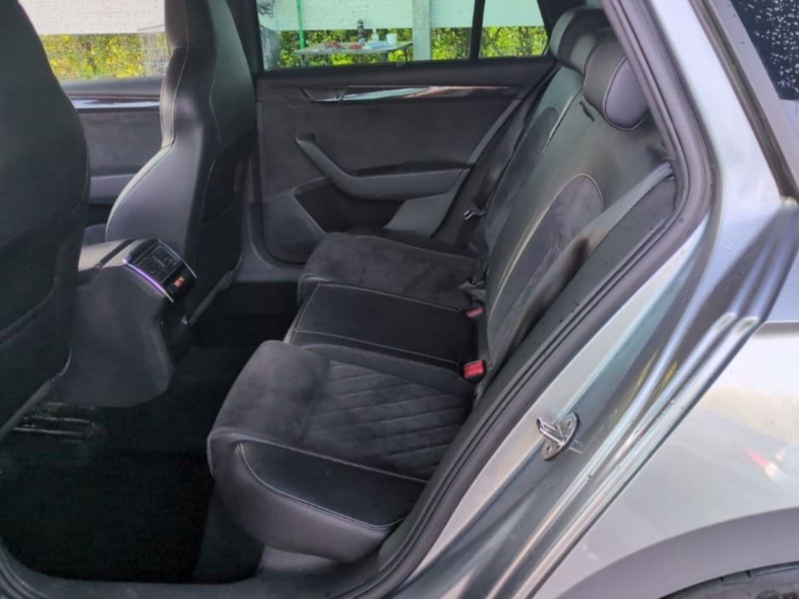 Škoda Superb Combi 2,0 TDI AUTOMATIK#Sport Line#Servisna#LEASING, fotografija 7
