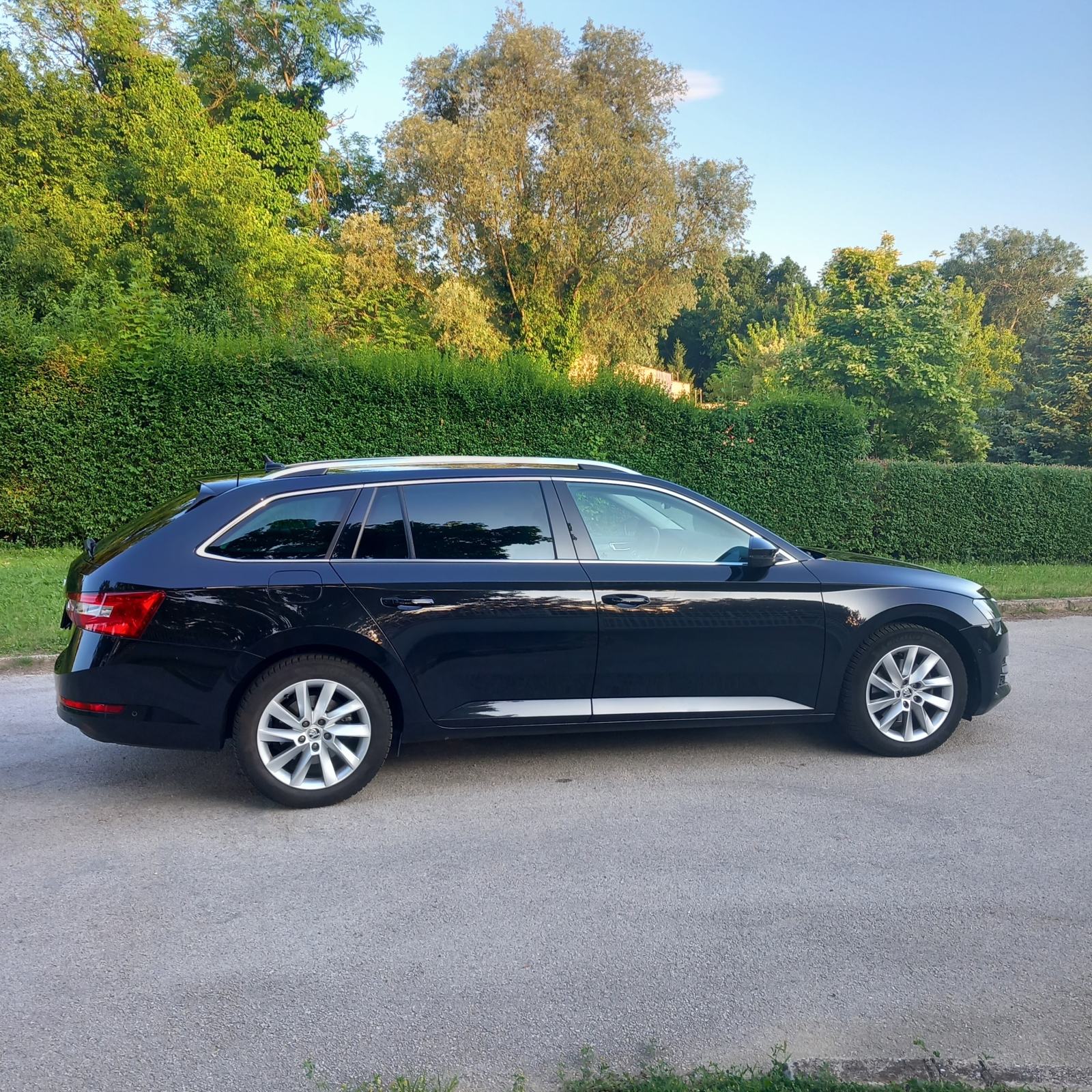 Škoda Superb Combi 2,0 TDI, DSG, 1. vl. 2021.g. Veliki servis, kasko, fotografija 5
