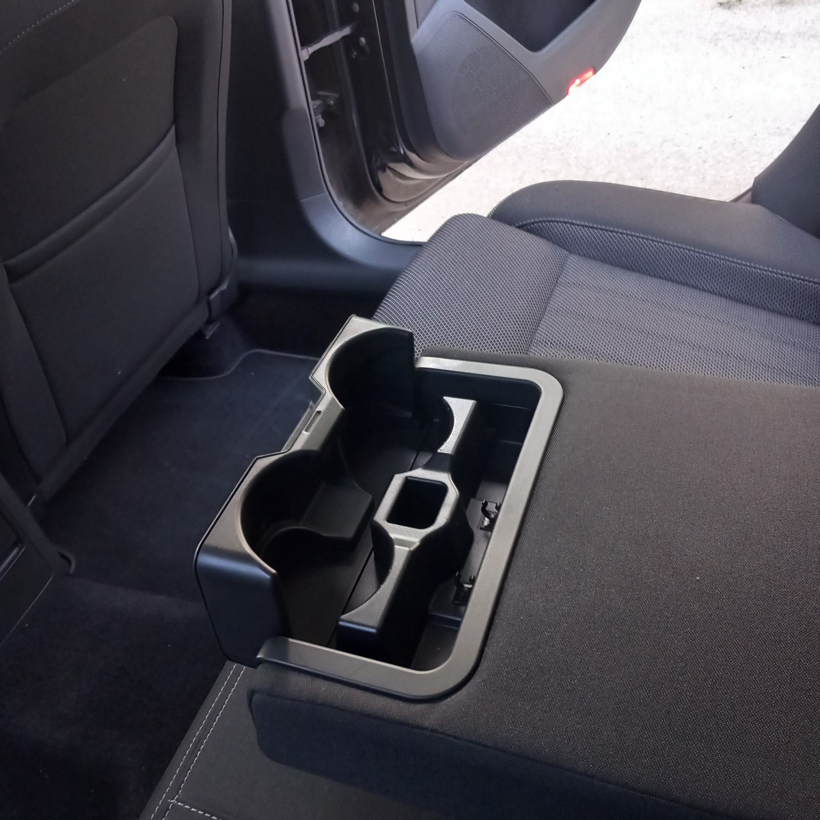 Škoda Superb Combi 2,0 TDI, DSG, 1. vl. 2021.g. Veliki servis, kasko, fotografija 14