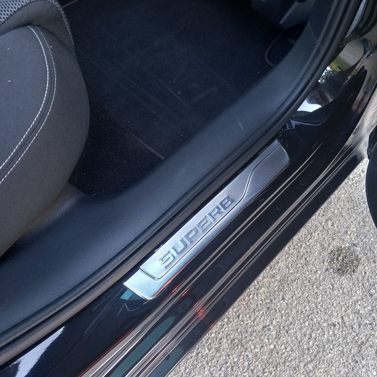 Škoda Superb Combi 2,0 TDI, DSG, 1. vl. 2021.g. Veliki servis, kasko, fotografija 15