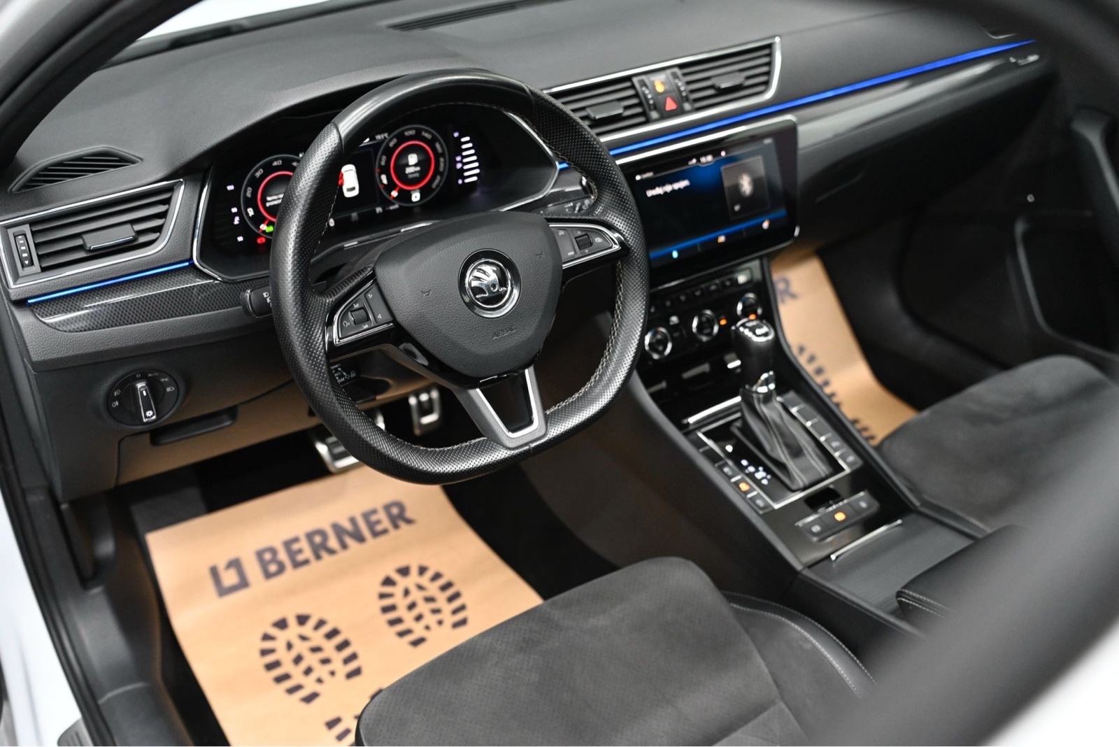 Škoda Superb Combi 2,0 TDI,Dsg,4x4, FULL.. ODLIČAN!!!, fotografija 6