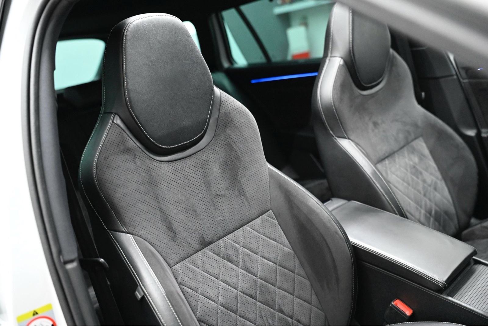 Škoda Superb Combi 2,0 TDI,Dsg,4x4, FULL.. ODLIČAN!!!, fotografija 12