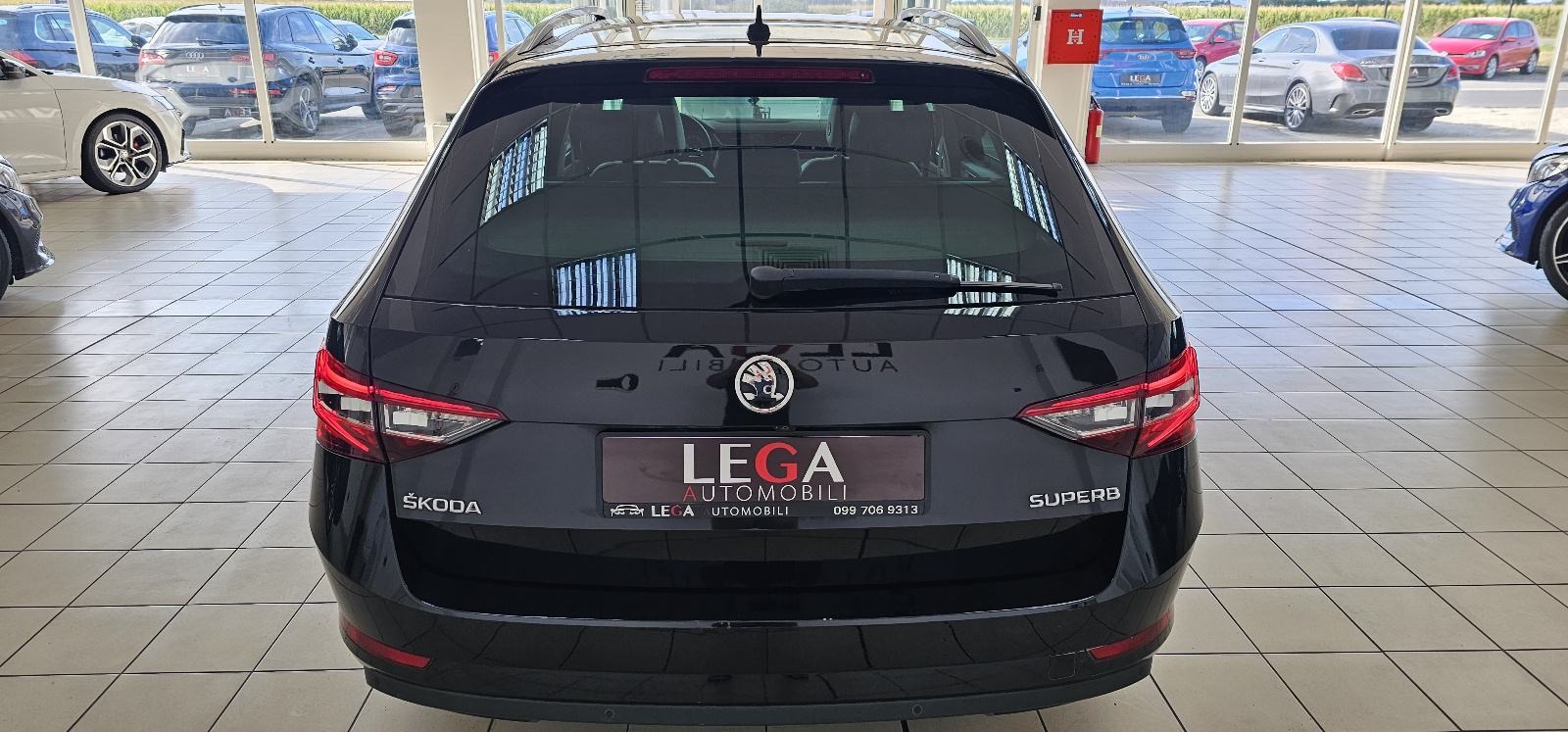 Škoda Superb Combi 2,0 TDI automatik Laurin&Klement 190ks, fotografija 6
