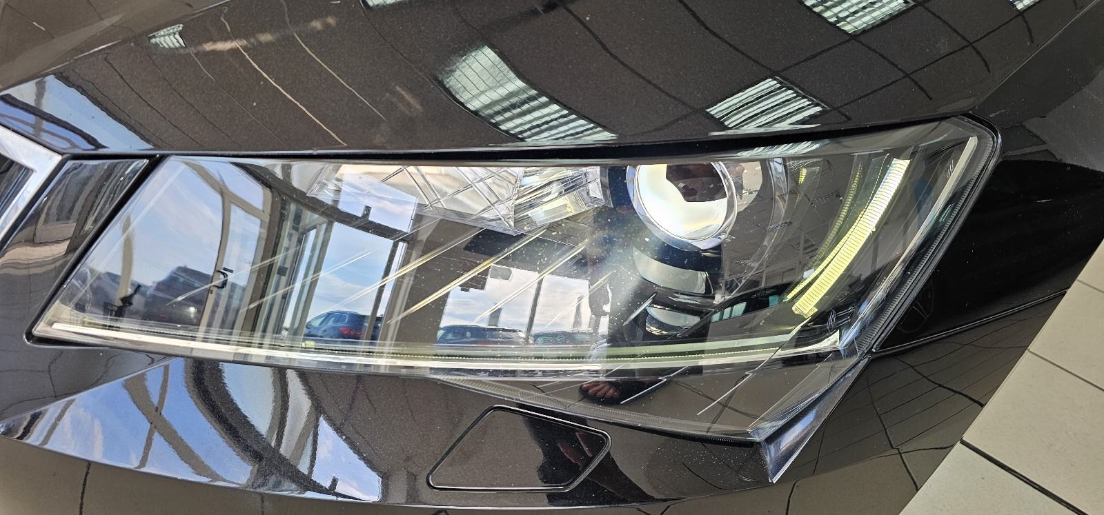 Škoda Superb Combi 2,0 TDI automatik Laurin&Klement 190ks, fotografija 10