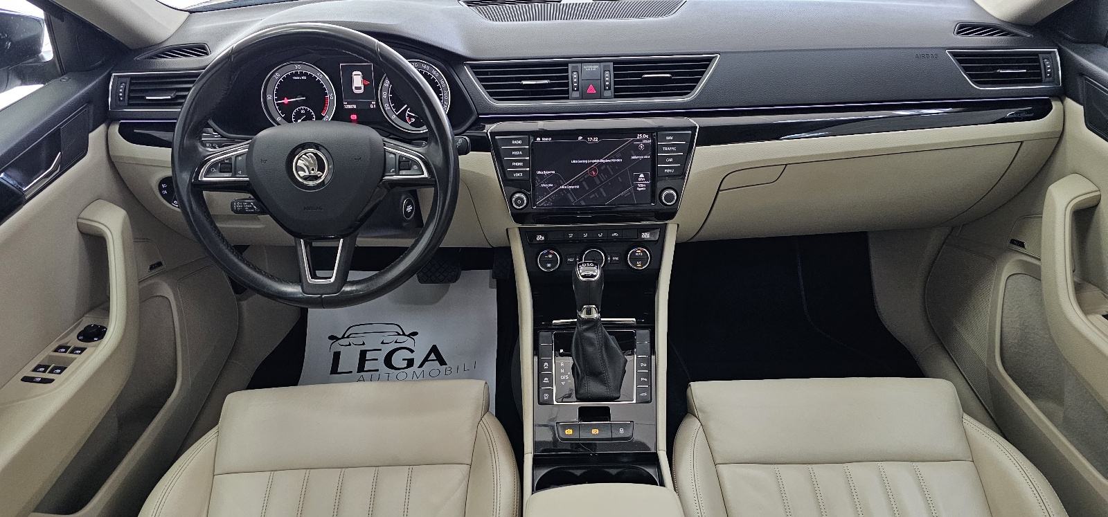 Škoda Superb Combi 2,0 TDI automatik Laurin&Klement 190ks, fotografija 15