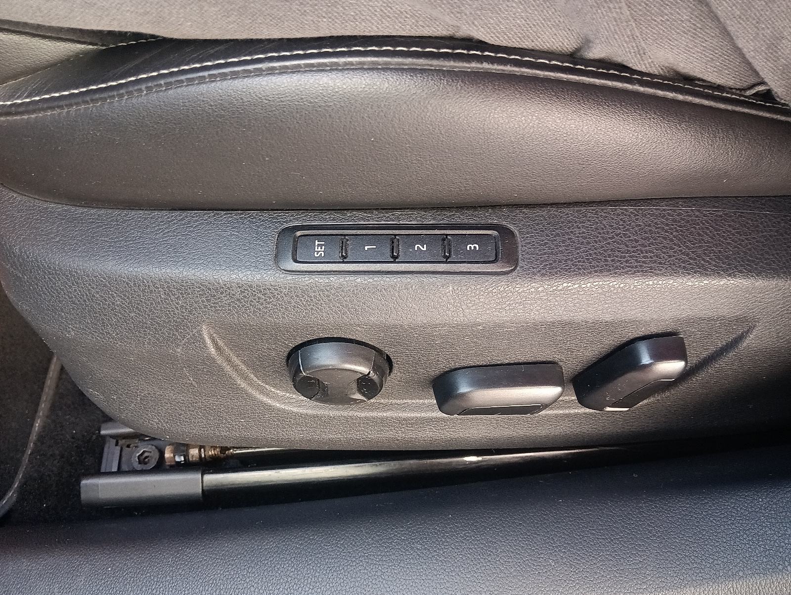 Škoda Superb 2,0 TDI DSG automatik, fotografija 17