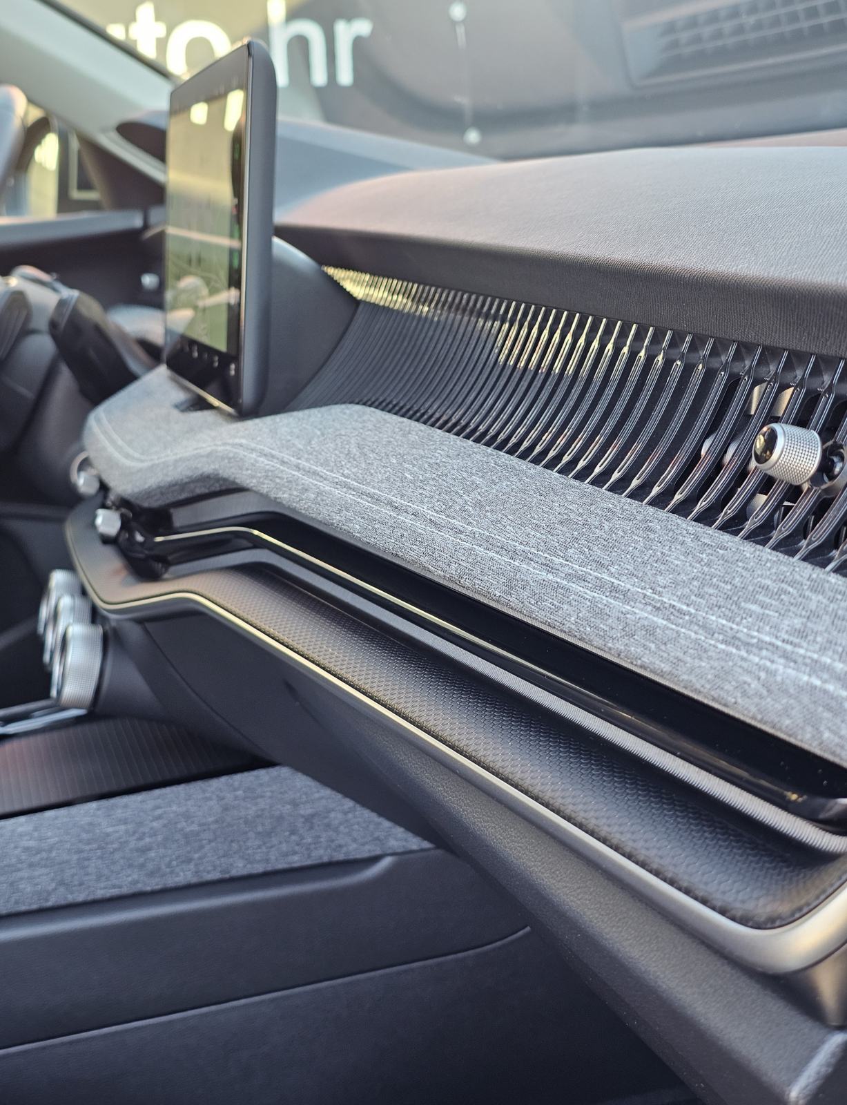 Škoda Superb Combi 2,0 TDI DSG, fotografija 12