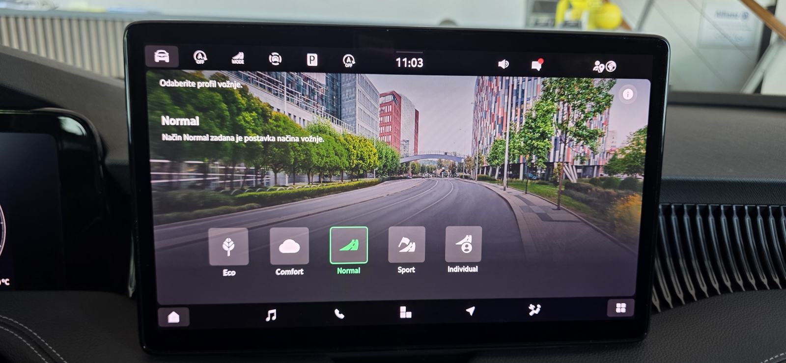 Škoda Superb Combi 2,0D, L&K, VIRTUAL, FULL LED, ADAP. TEMP, U PDV-u.., fotografija 19