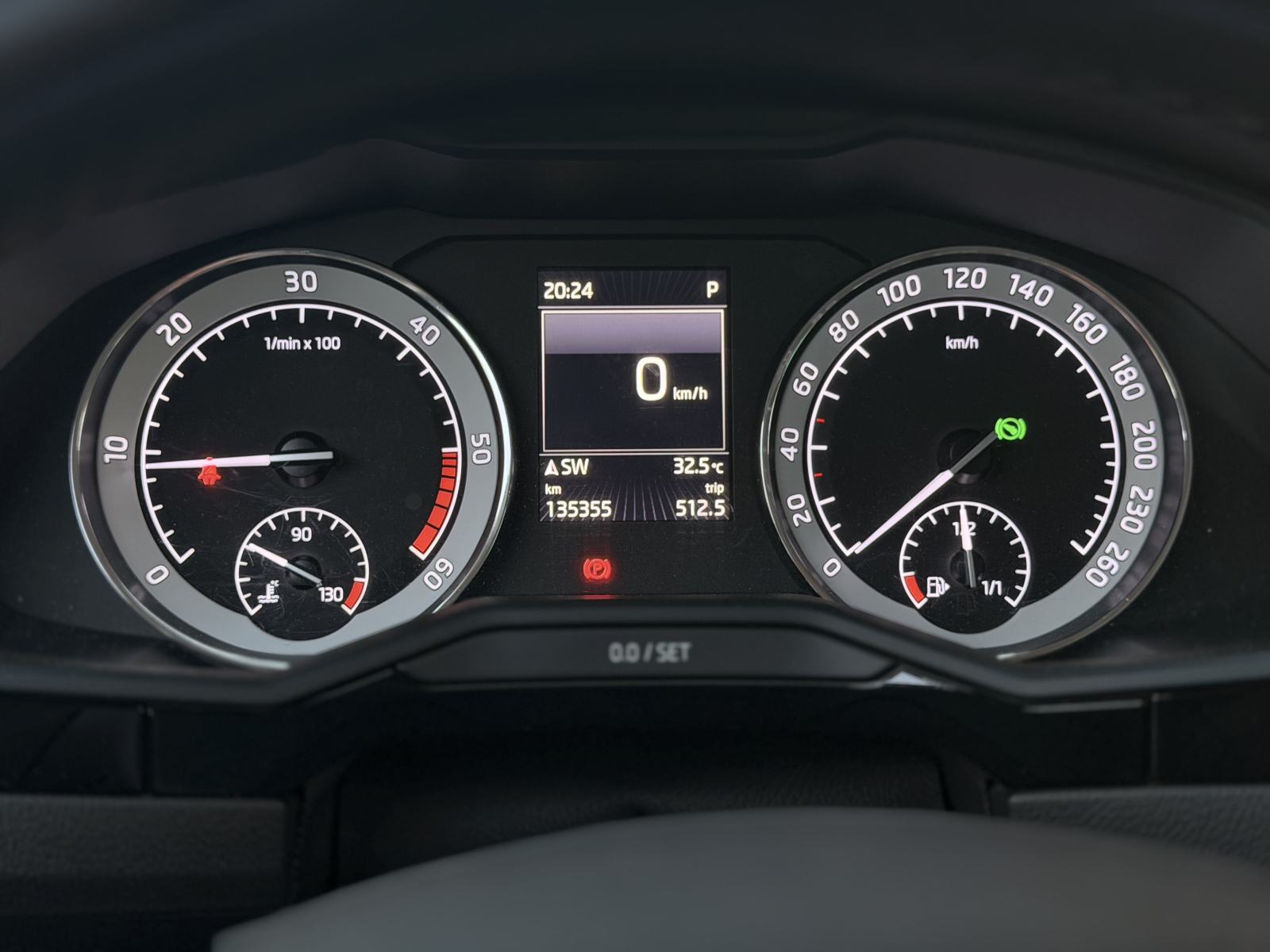 Škoda Superb Combi 2,0 TDI DSG, fotografija 10
