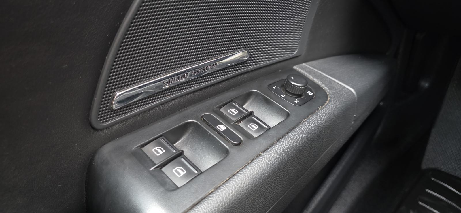Škoda Superb Combi 2,0 TDI DSG, BI-XENON, AUT. KLIMA, NAVI, REG 04/27., fotografija 11