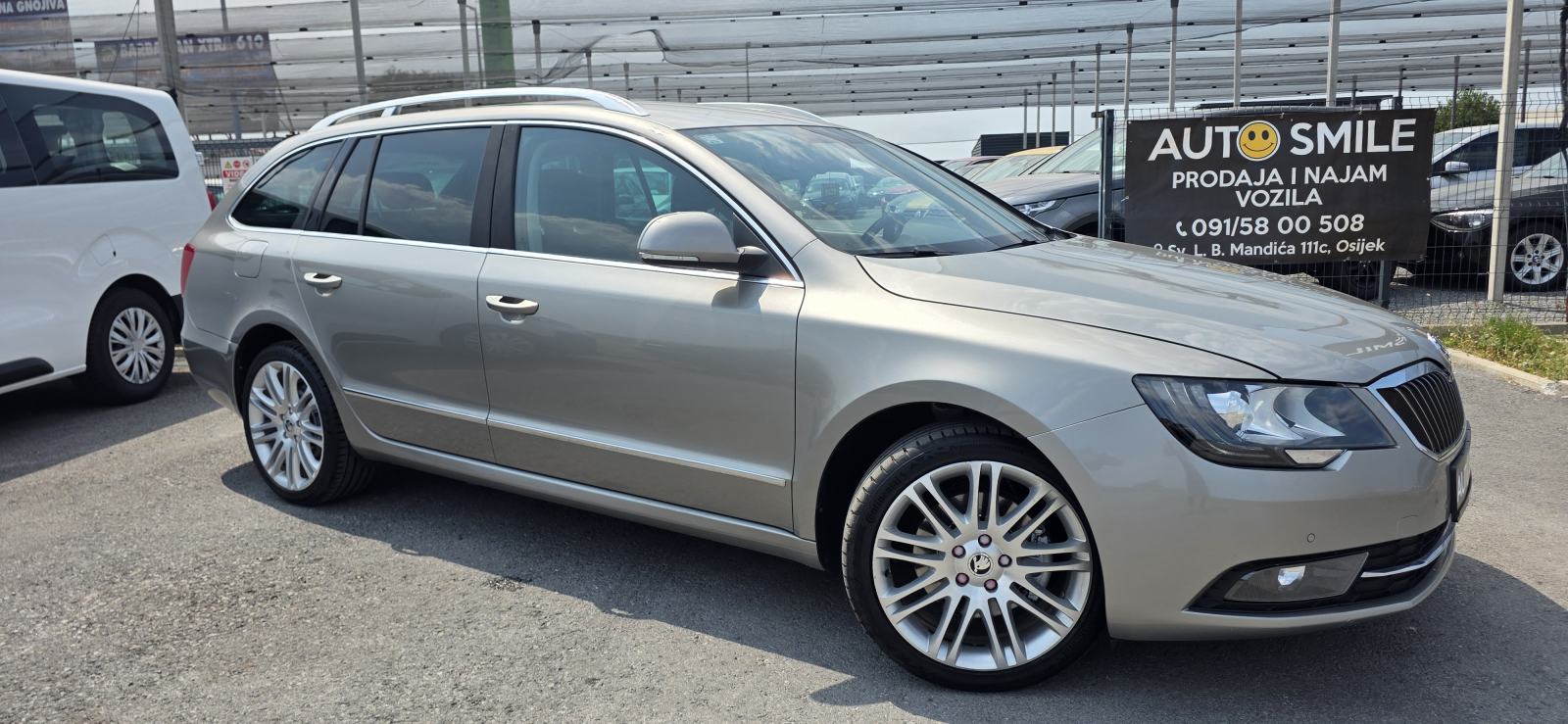 Škoda Superb Combi 2,0 TDI DSG, BI-XENON, AUT. KLIMA, NAVI, REG 04/27., fotografija 8