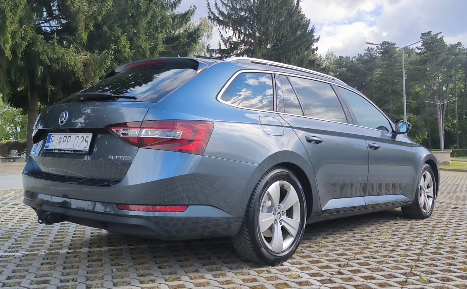 Škoda Superb Combi 2,0 TDi, DSG, Virtual, 140kw, EKSTRA STANJE, fotografija 14