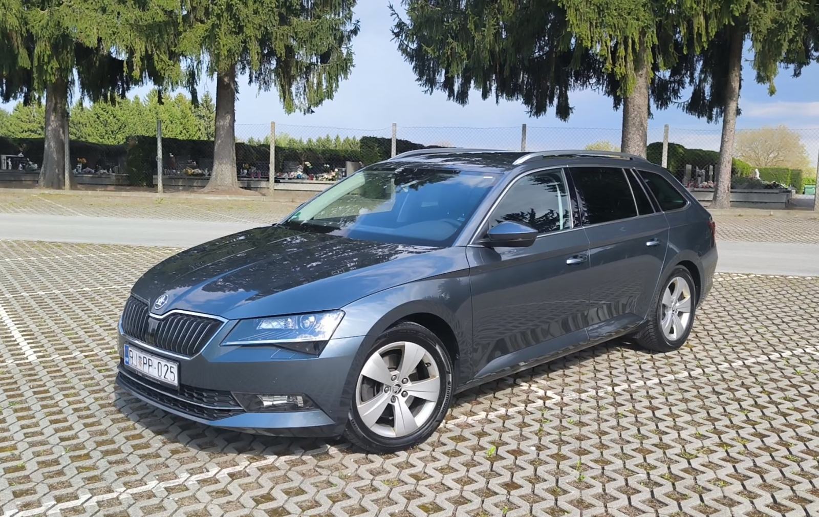Škoda Superb Combi 2,0 TDi, DSG, Virtual, 140kw, EKSTRA STANJE, fotografija 2