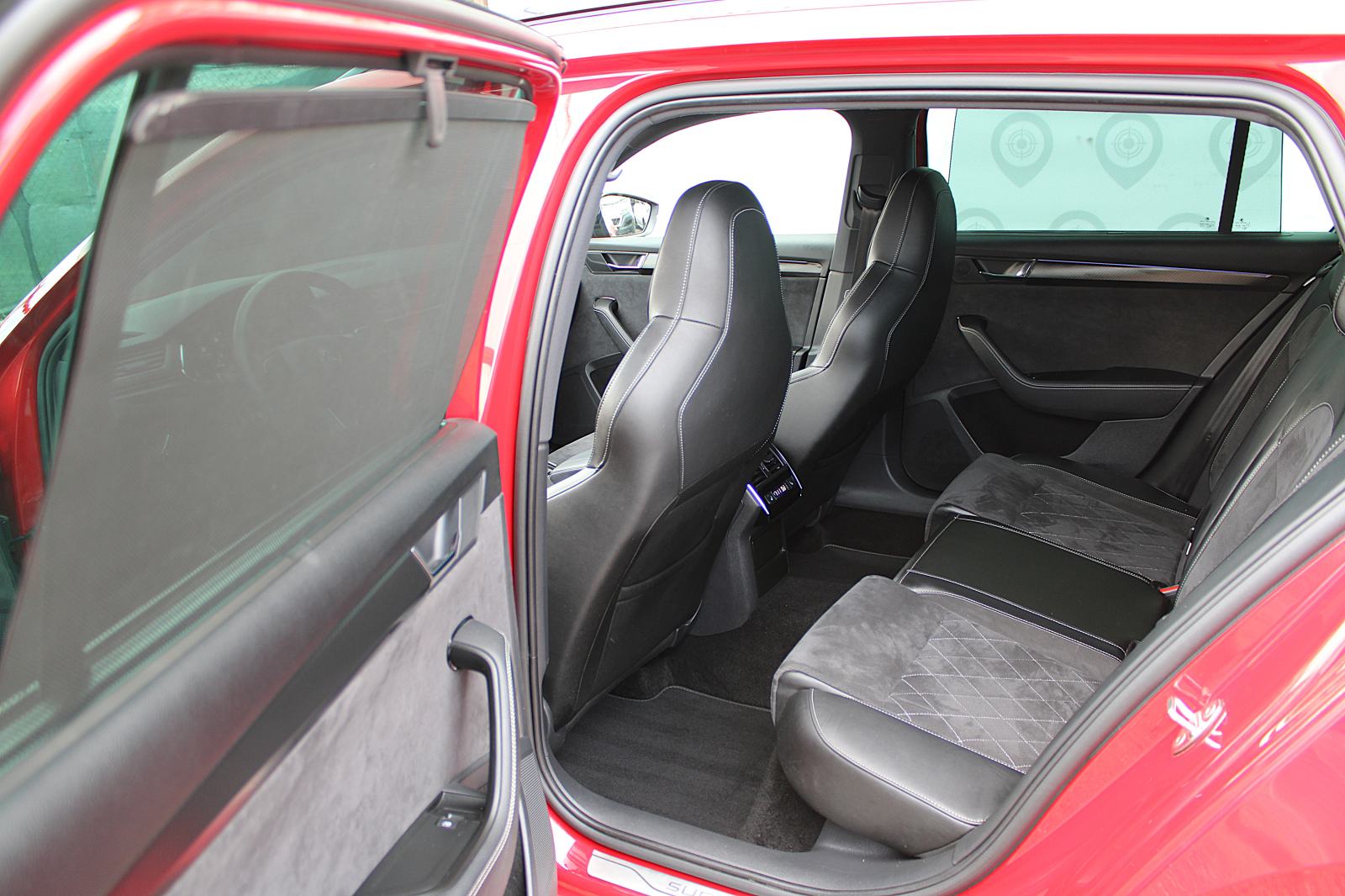 Škoda Superb Combi 2,0 TDI MATRIX VIRTUAL RADAR temp, fotografija 11