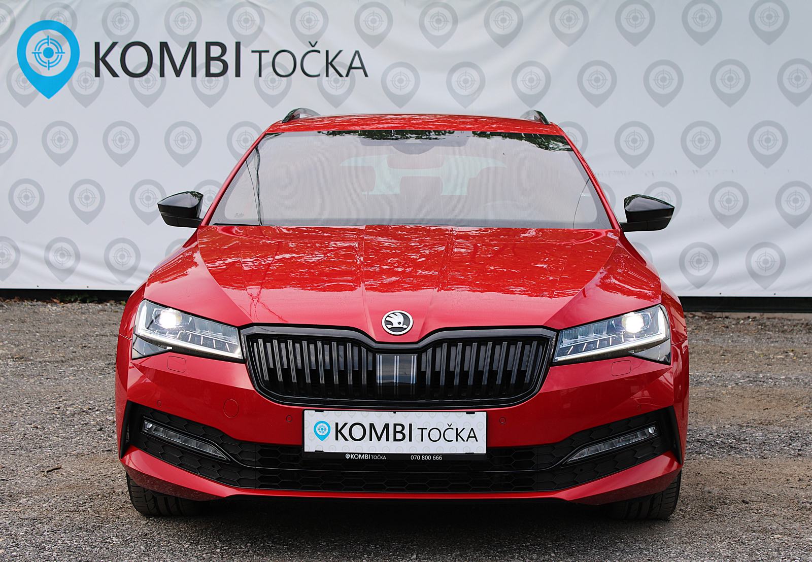 Škoda Superb Combi 2,0 TDI MATRIX VIRTUAL RADAR temp, fotografija 3