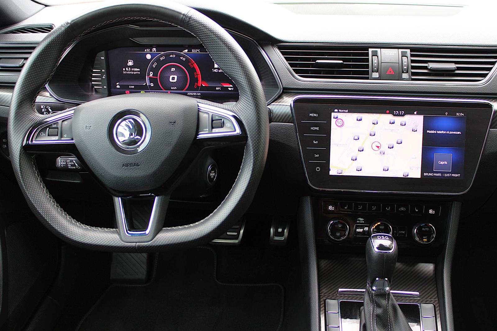 Škoda Superb Combi 2,0 TDI MATRIX VIRTUAL RADAR temp, fotografija 14
