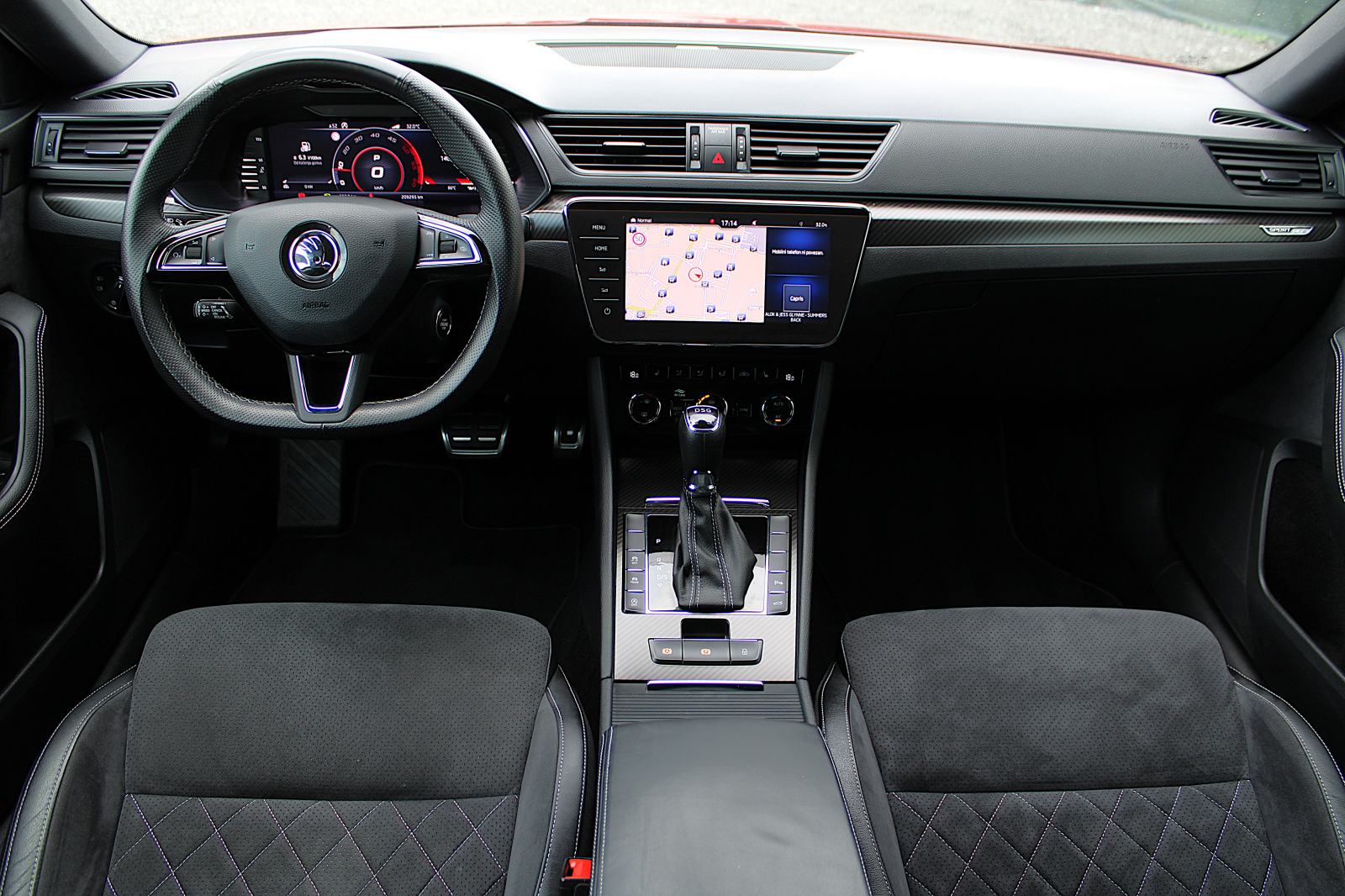 Škoda Superb Combi 2,0 TDI MATRIX VIRTUAL RADAR temp, fotografija 13