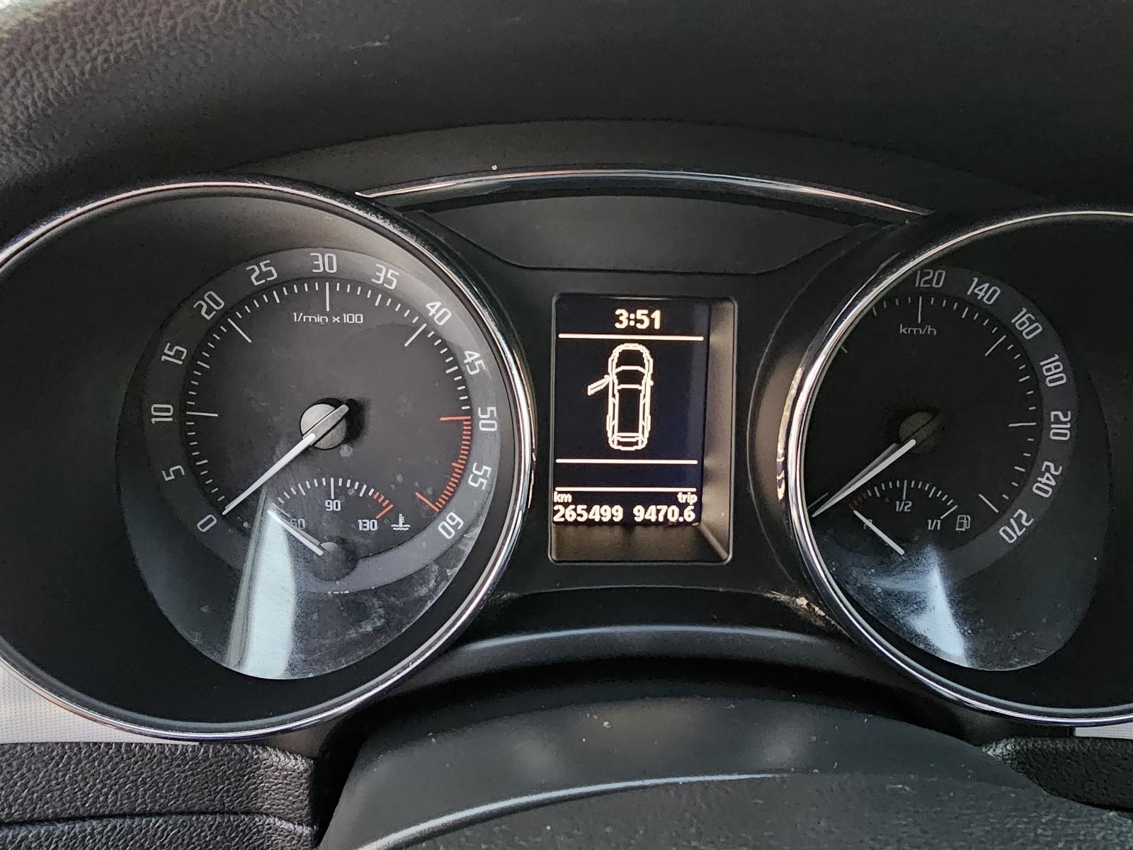 Škoda Superb Combi 2,0 TDI ***NAVIGACIJA***ODLIČNO.STANJE***6-BRZINA**, fotografija 15